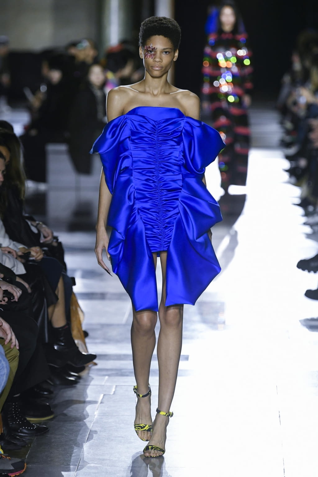 Fashion Week London Fall/Winter 2020 look 26 de la collection Halpern womenswear