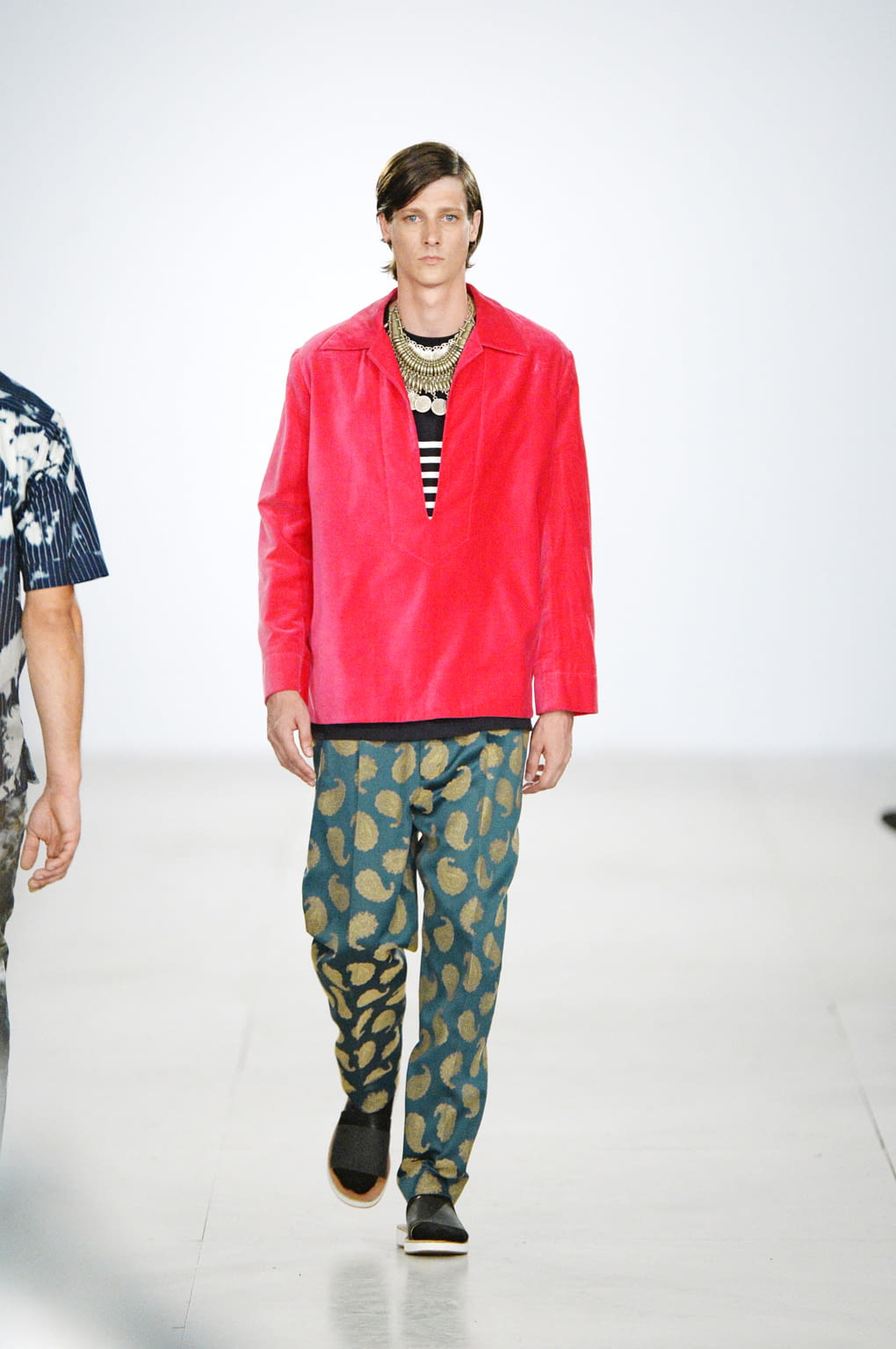 Fashion Week London Spring/Summer 2017 look 7 from the Casely-Hayford collection menswear