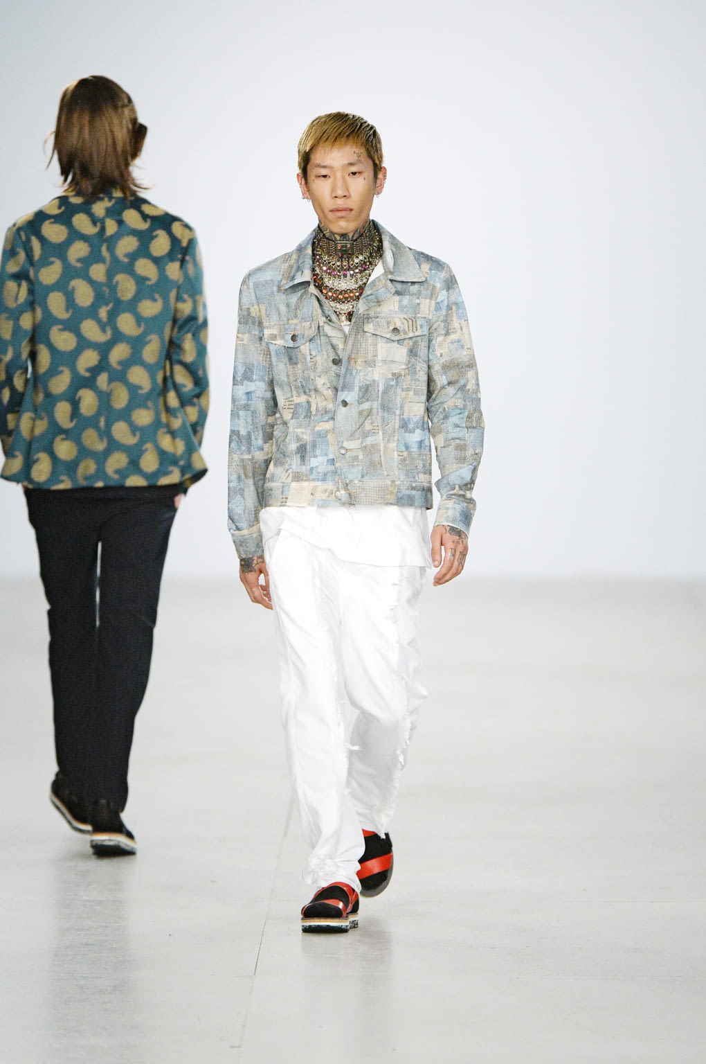 Fashion Week London Spring/Summer 2017 look 14 from the Casely-Hayford collection menswear