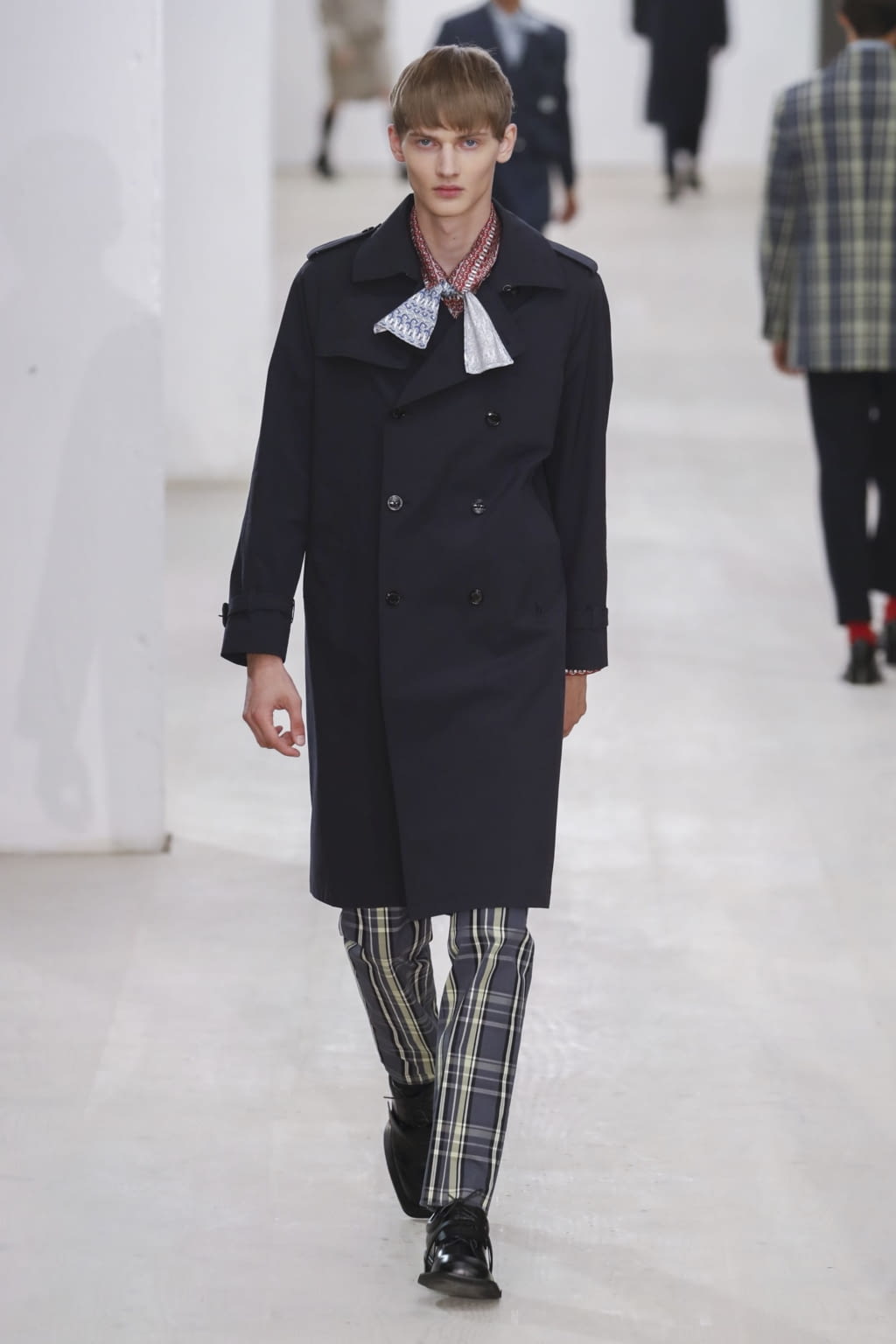 Fashion Week London Spring/Summer 2020 look 26 from the Hazzys collection 女装