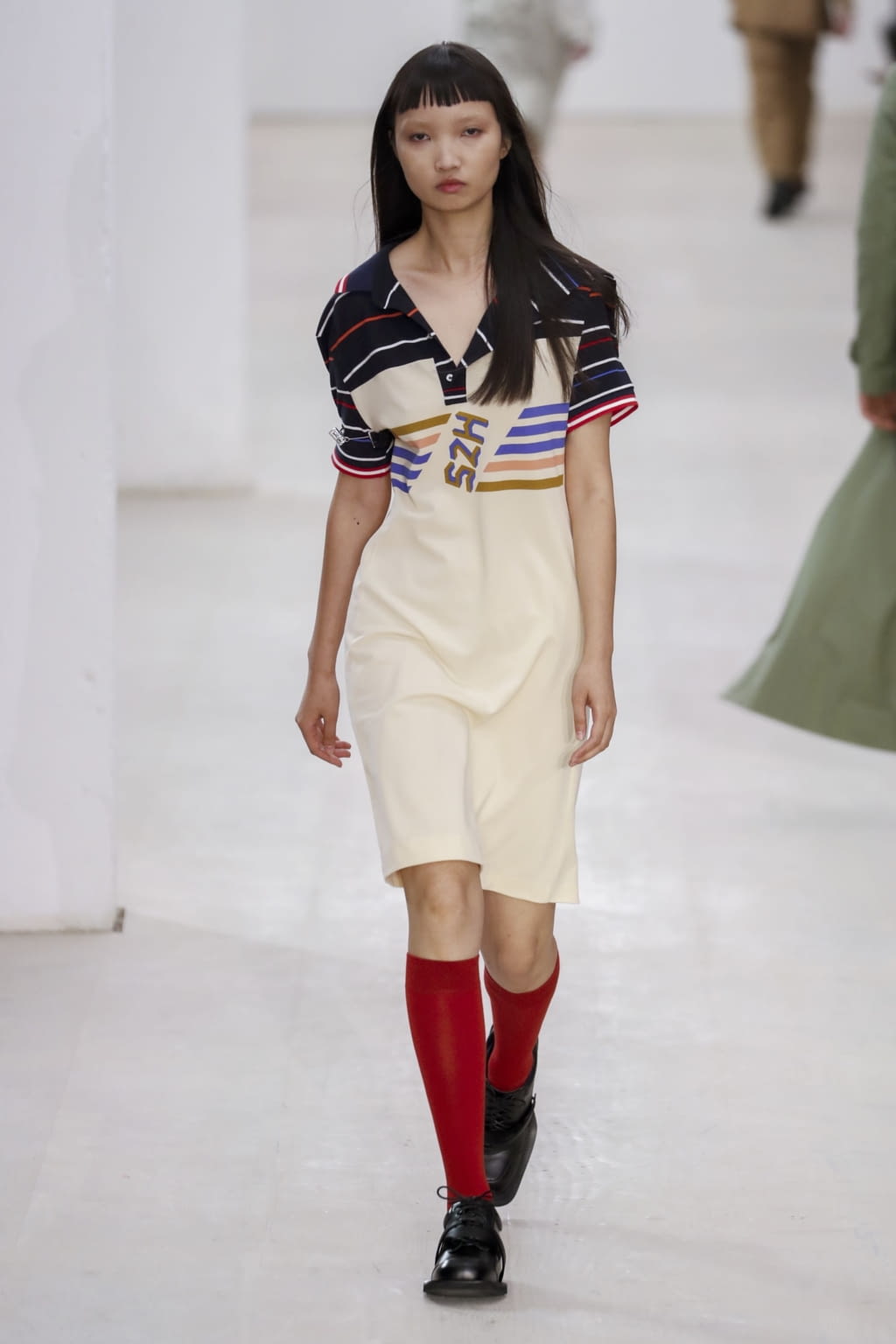 Fashion Week London Spring/Summer 2020 look 33 from the Hazzys collection womenswear