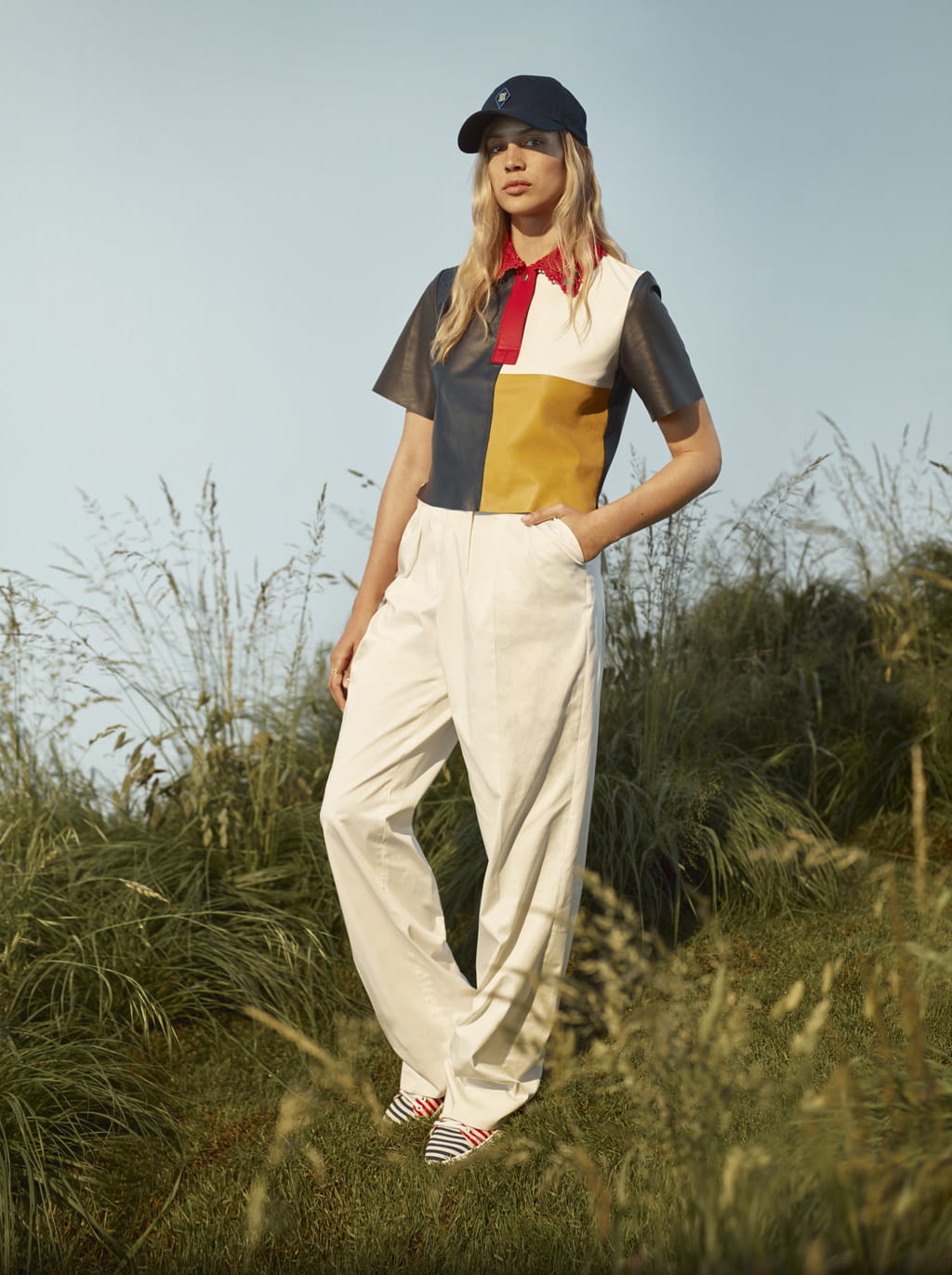 Fashion Week New York Resort 2017 look 1 from the Tommy Hilfiger collection womenswear