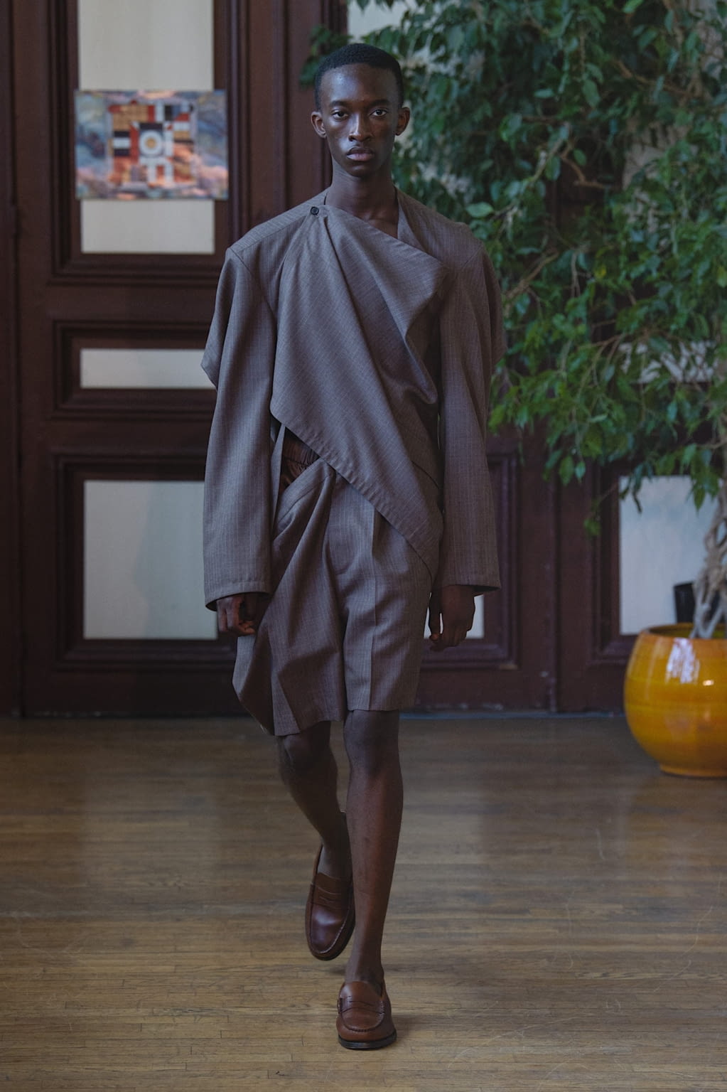 Fashion Week Paris Spring/Summer 2019 look 14 from the Hed Mayner collection menswear