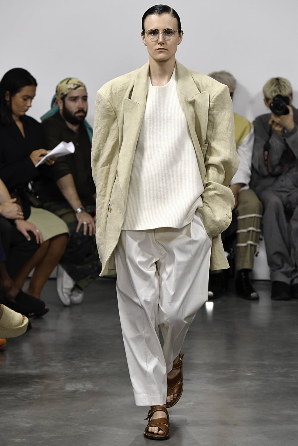 Fashion Week Paris Spring/Summer 2020 look 18 from the Hed Mayner collection 男装