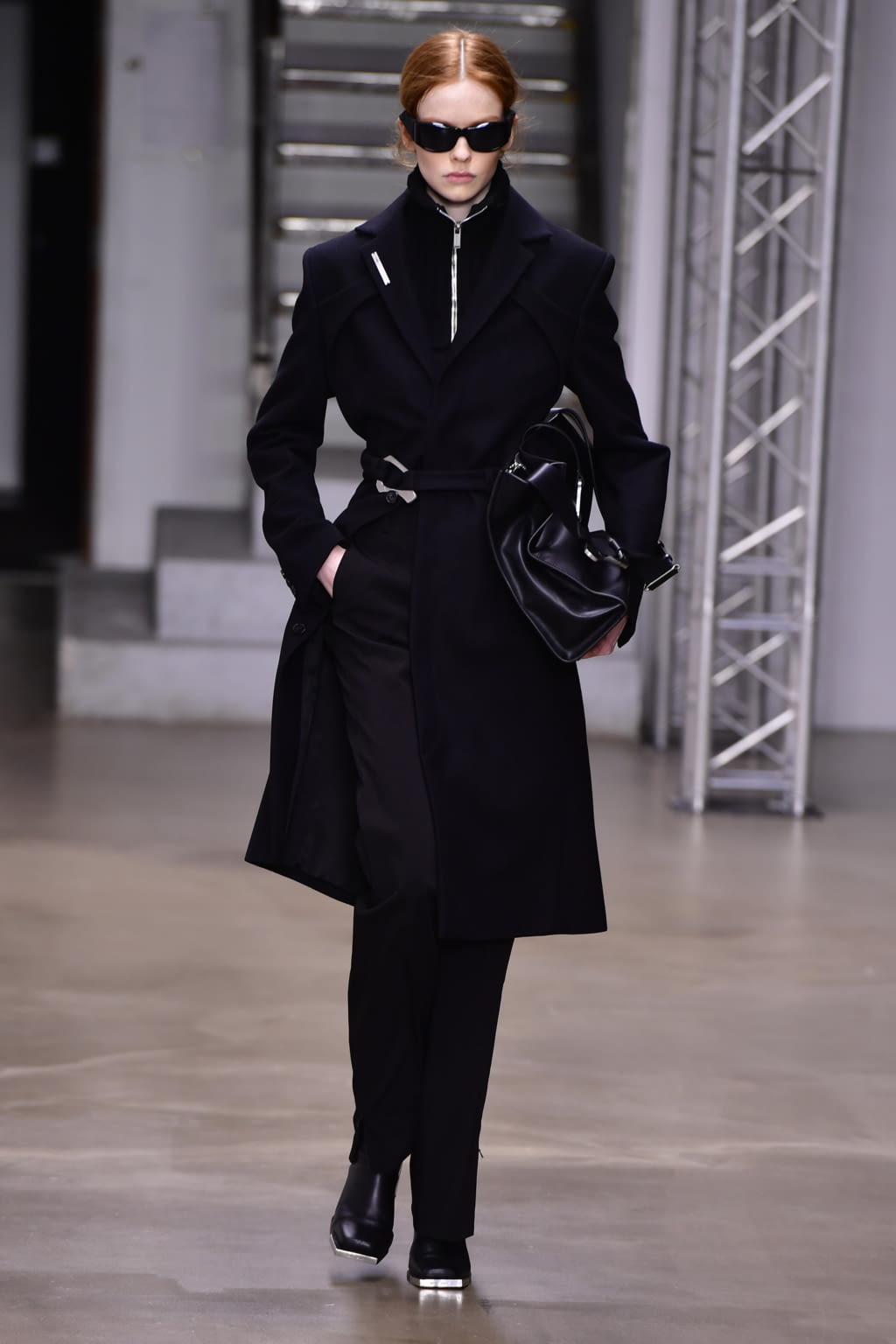 Fashion Week Paris Fall/Winter 2022 look 16 de la collection Heliot Emil womenswear