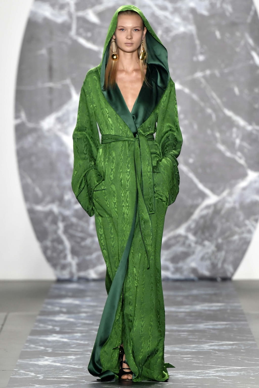 Fashion Week New York Fall/Winter 2018 look 24 from the Hellessy collection womenswear