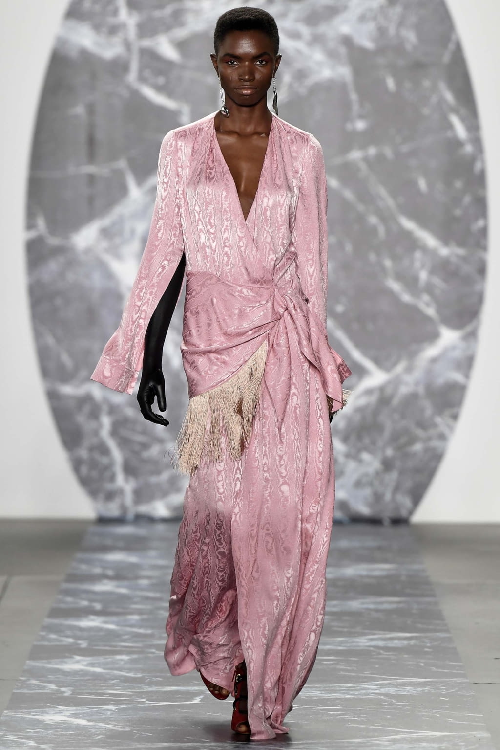 Fashion Week New York Fall/Winter 2018 look 25 from the Hellessy collection womenswear