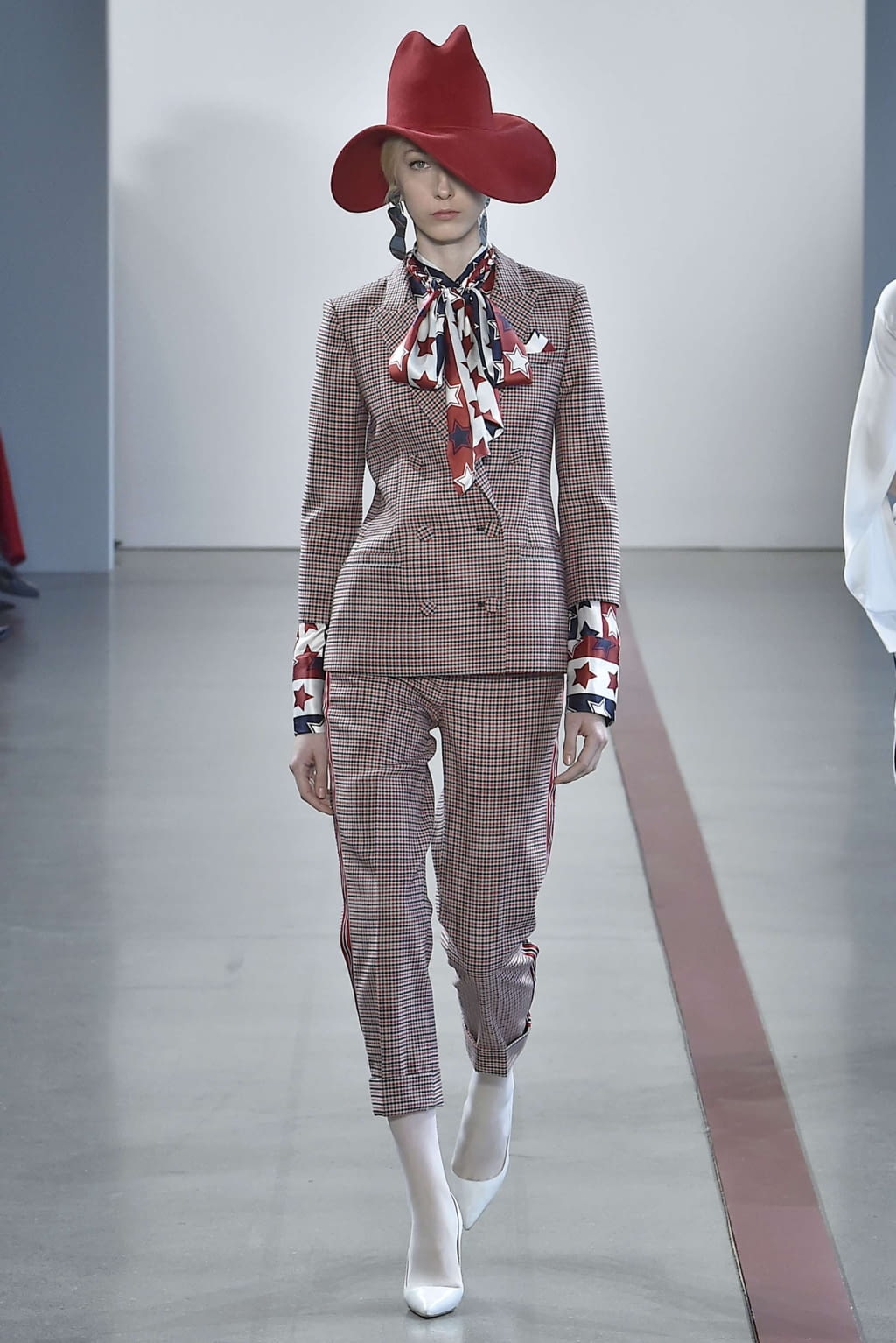 Fashion Week New York Fall/Winter 2019 look 9 from the Hellessy collection womenswear