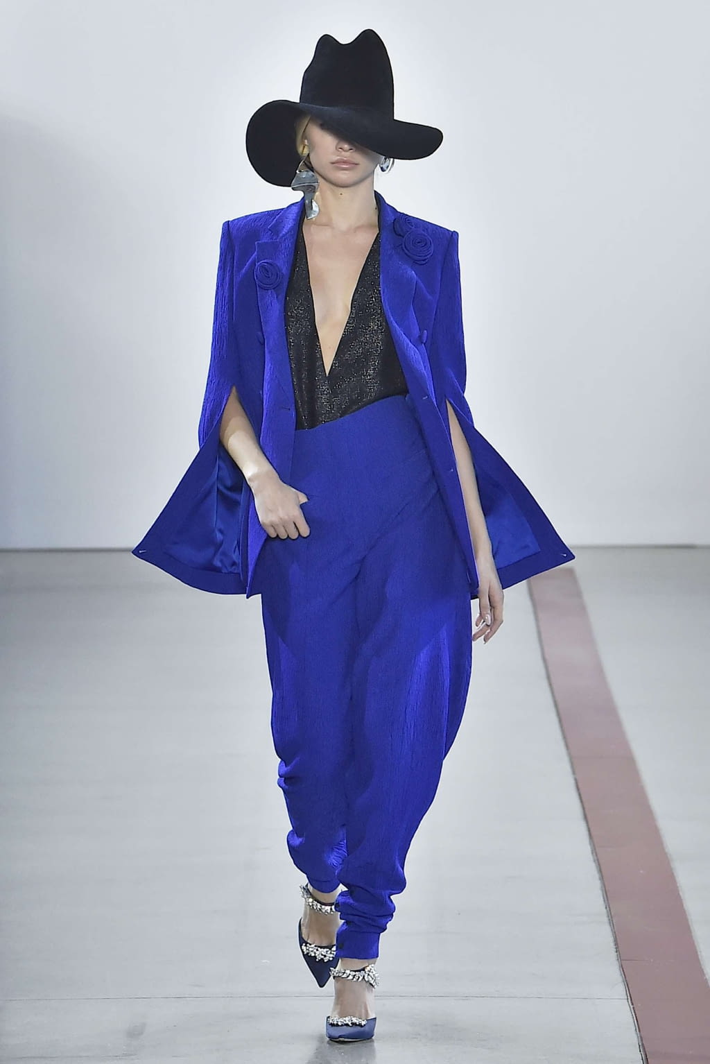 Fashion Week New York Fall/Winter 2019 look 21 de la collection Hellessy womenswear