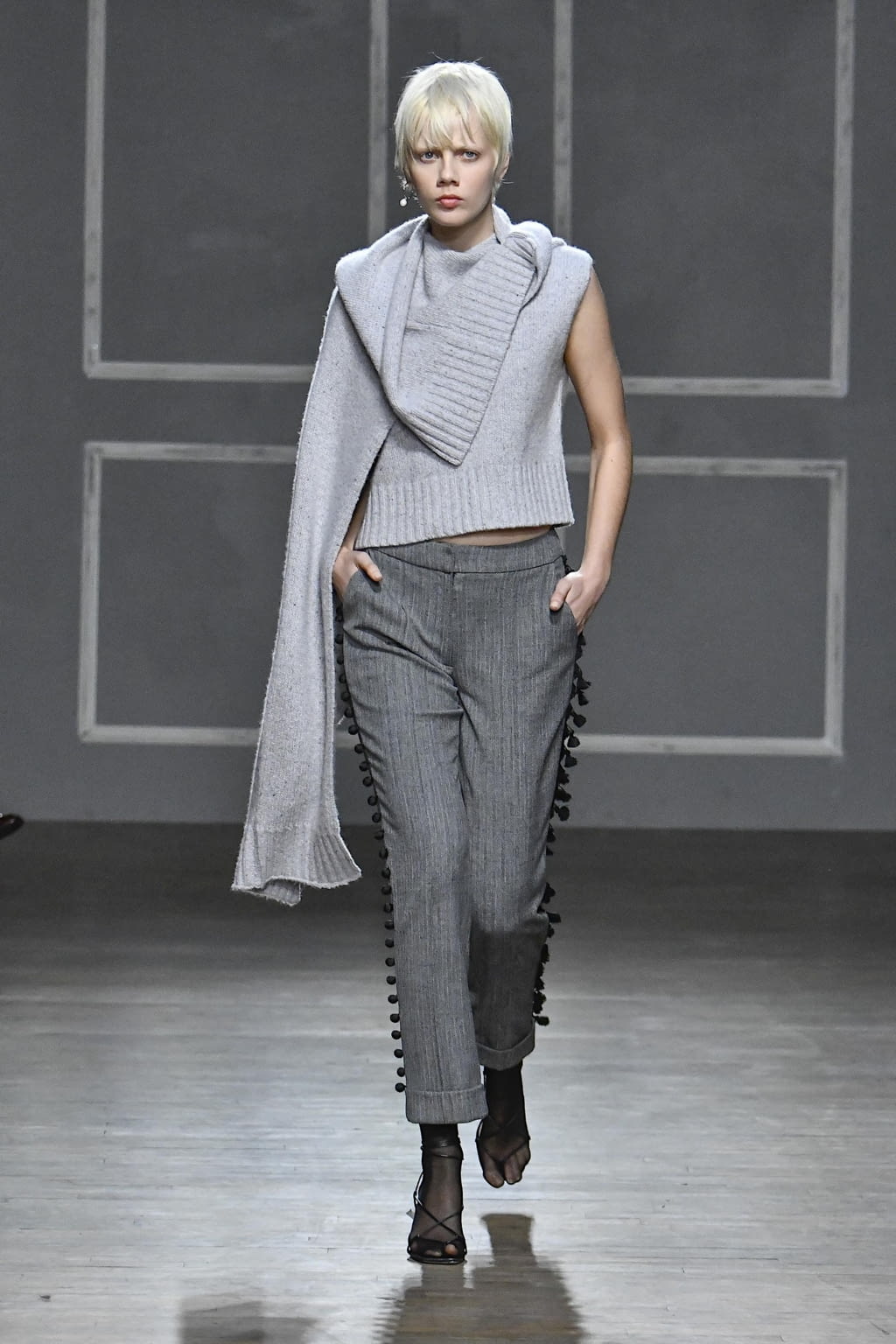 Fashion Week New York Fall/Winter 2020 look 3 from the Hellessy collection womenswear