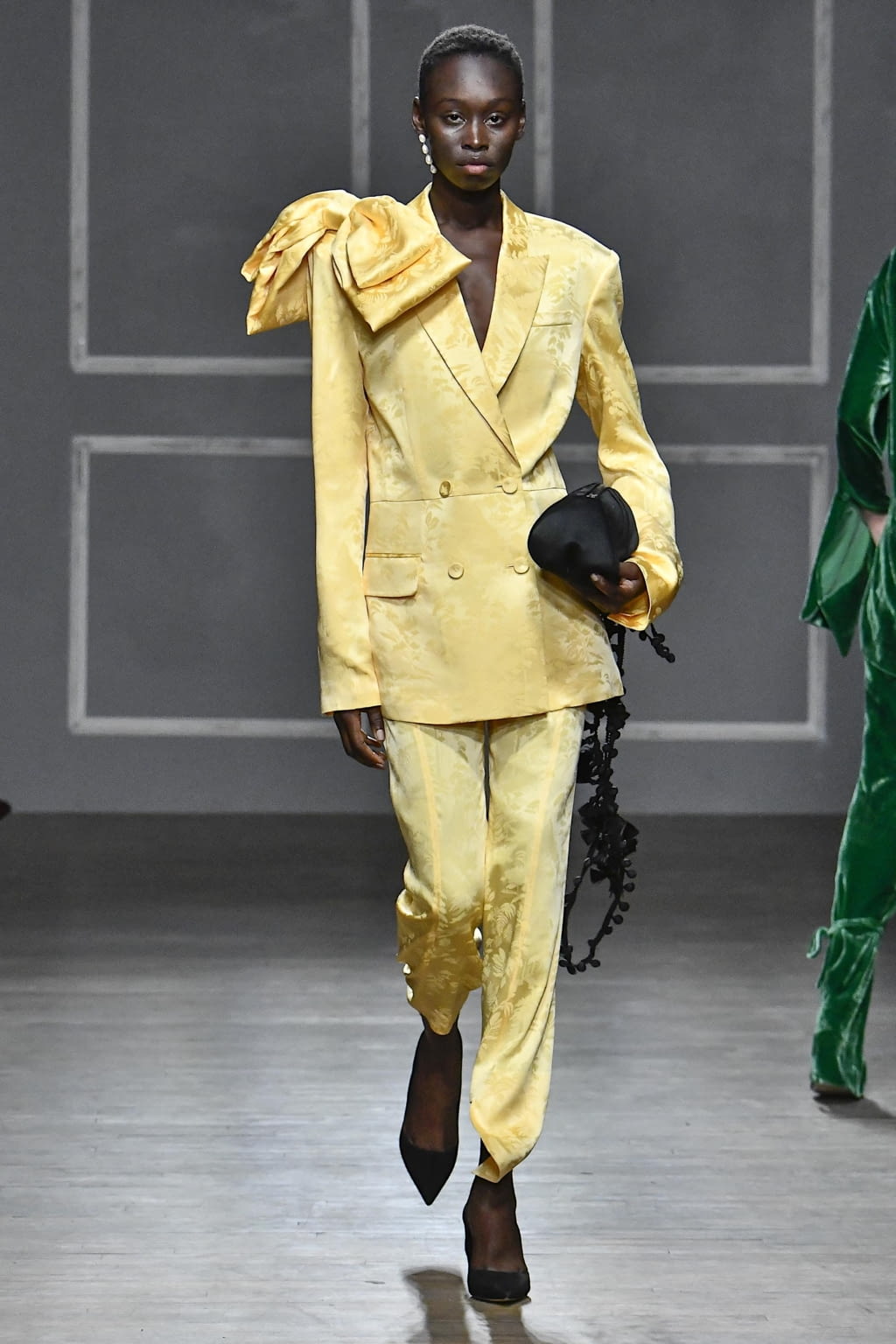 Fashion Week New York Fall/Winter 2020 look 28 from the Hellessy collection womenswear