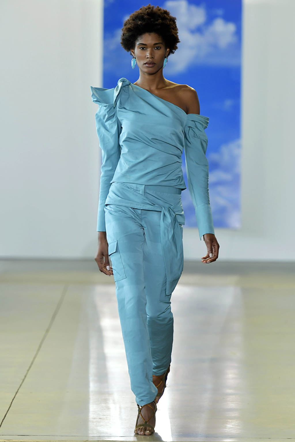 Fashion Week New York Spring/Summer 2018 look 21 from the Hellessy collection 女装