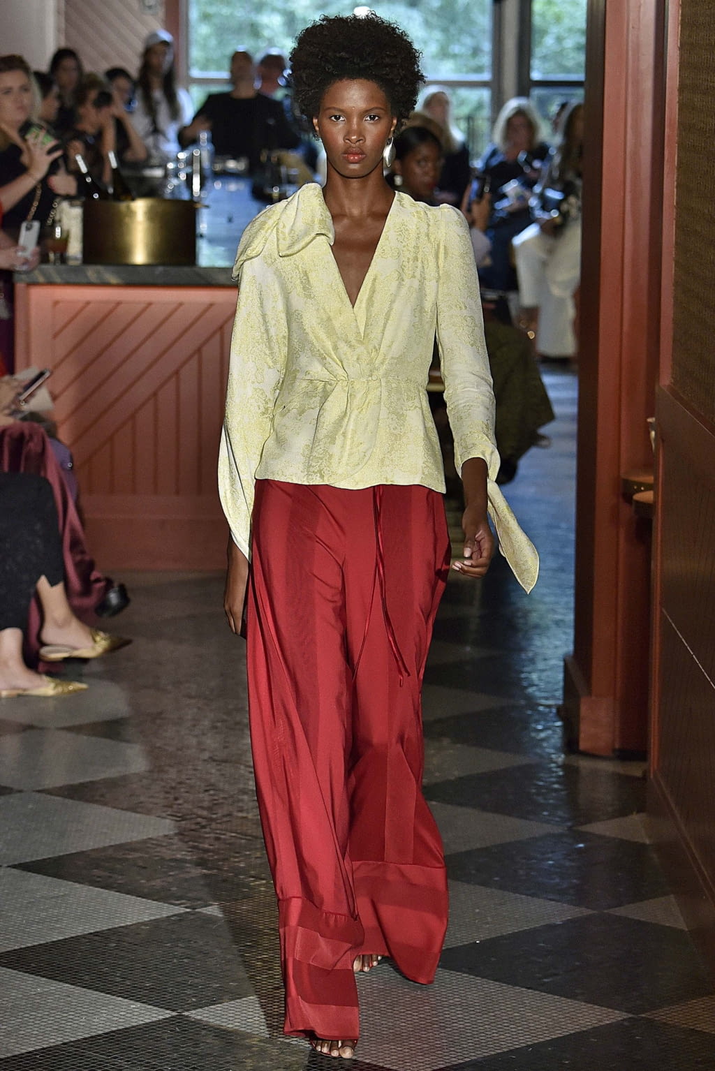 Fashion Week New York Spring/Summer 2019 look 2 from the Hellessy collection womenswear