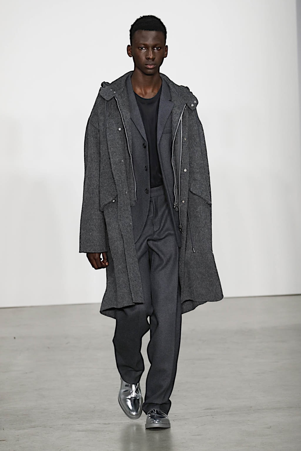 Fashion Week New York Fall/Winter 2019 look 10 from the Helmut Lang collection 女装