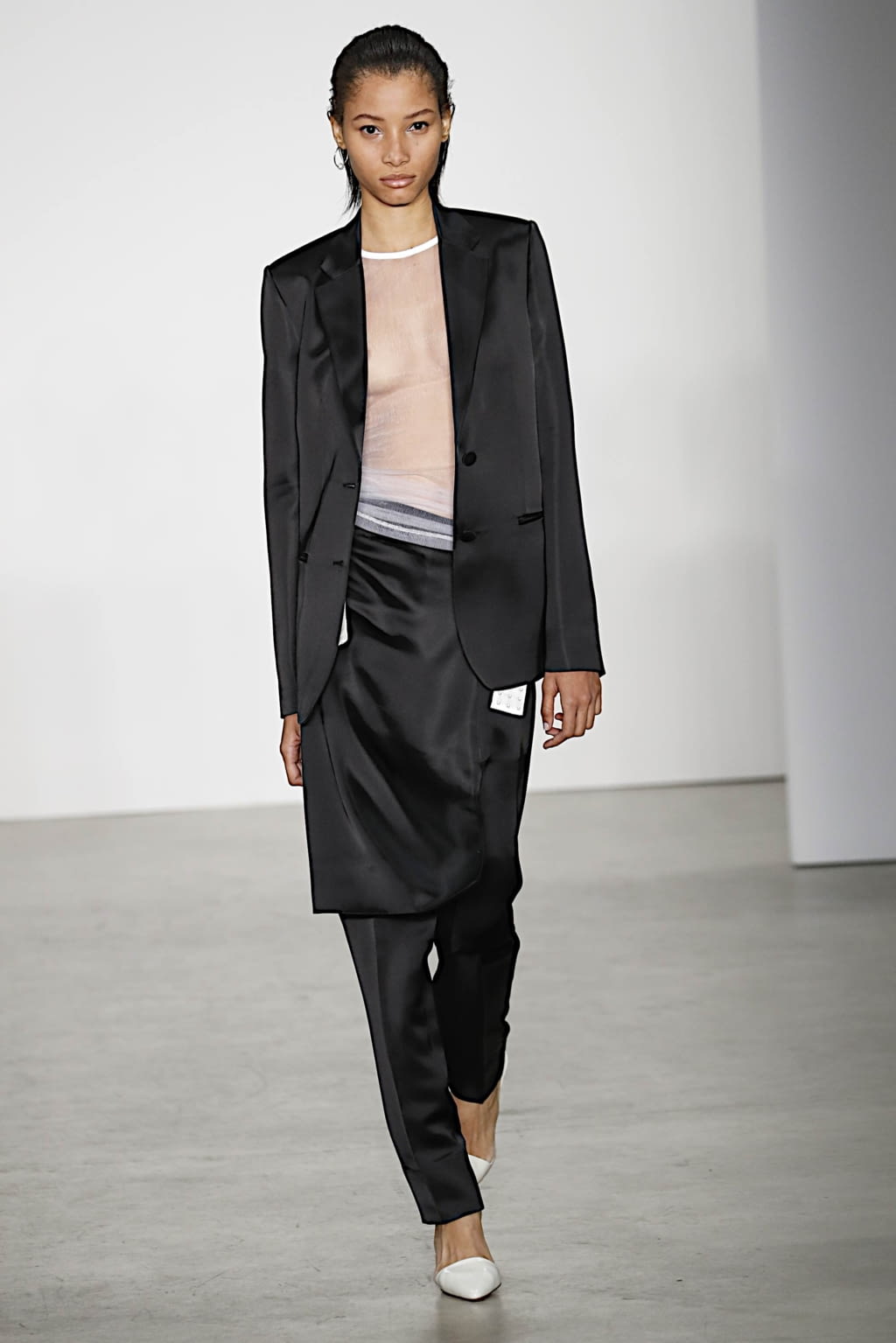 Fashion Week New York Fall/Winter 2019 look 16 from the Helmut Lang collection 女装