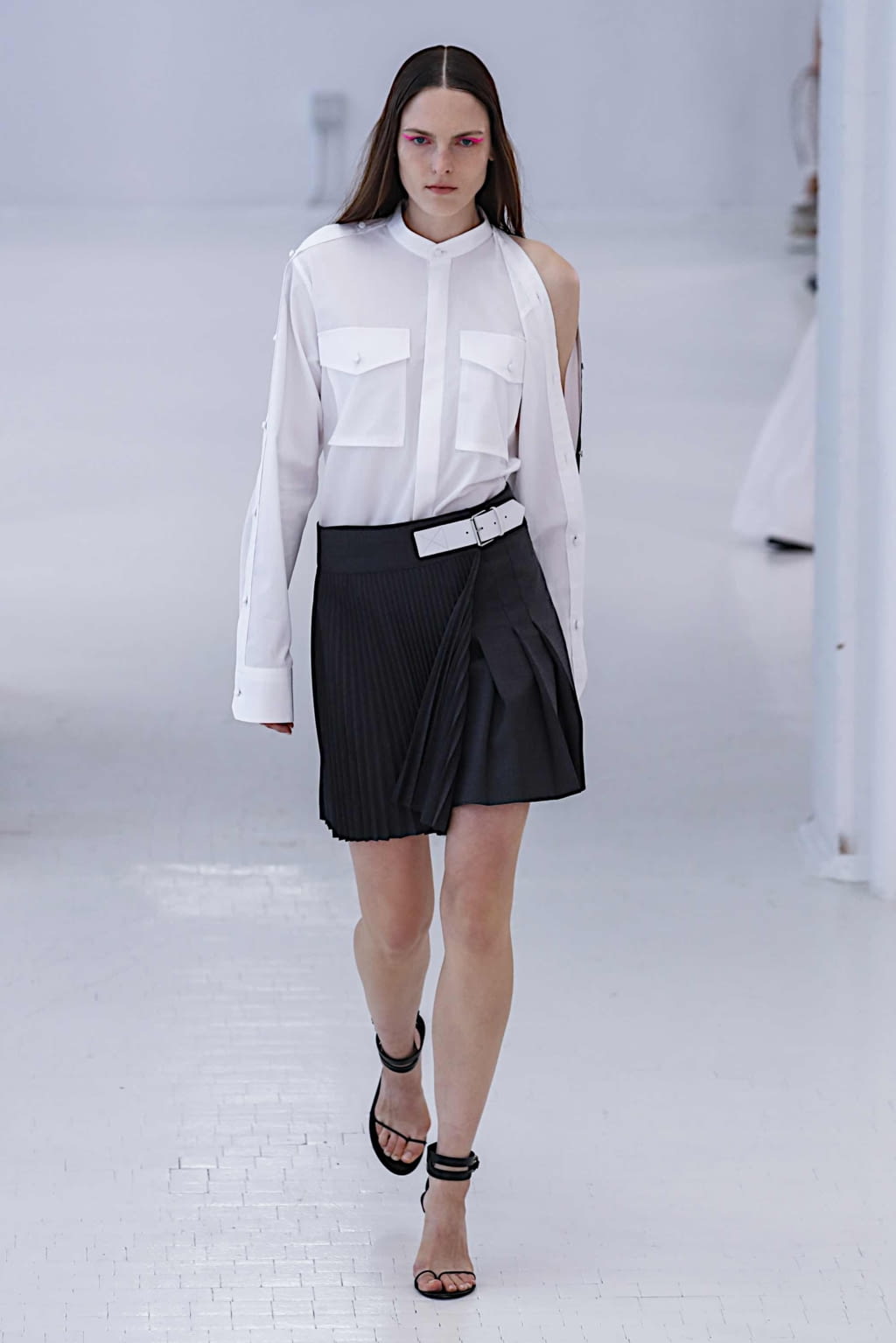 Fashion Week New York Spring/Summer 2020 look 11 from the Helmut Lang collection 女装