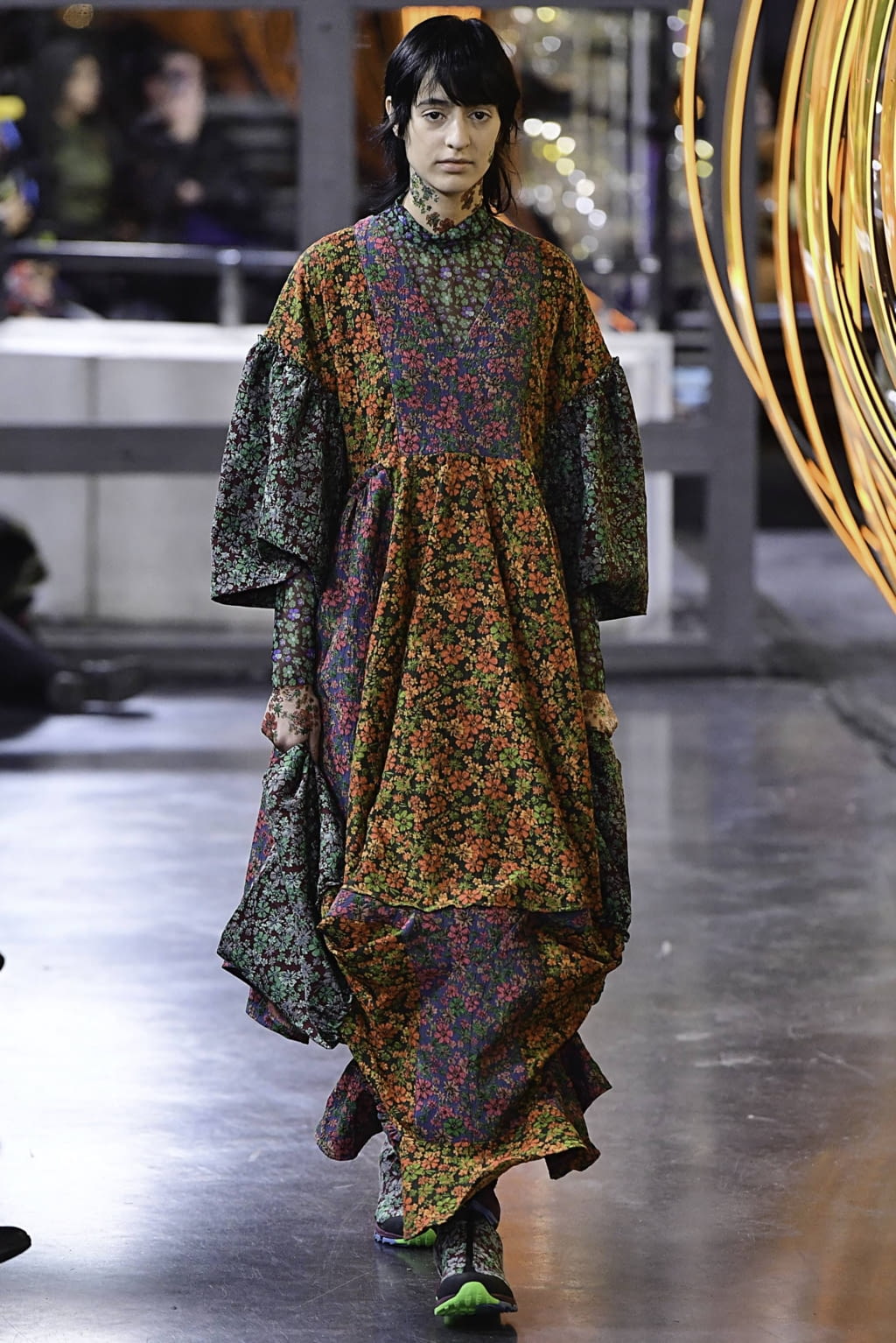 Fashion Week Paris Fall/Winter 2019 look 2 from the Henrik Vibskov collection 男装