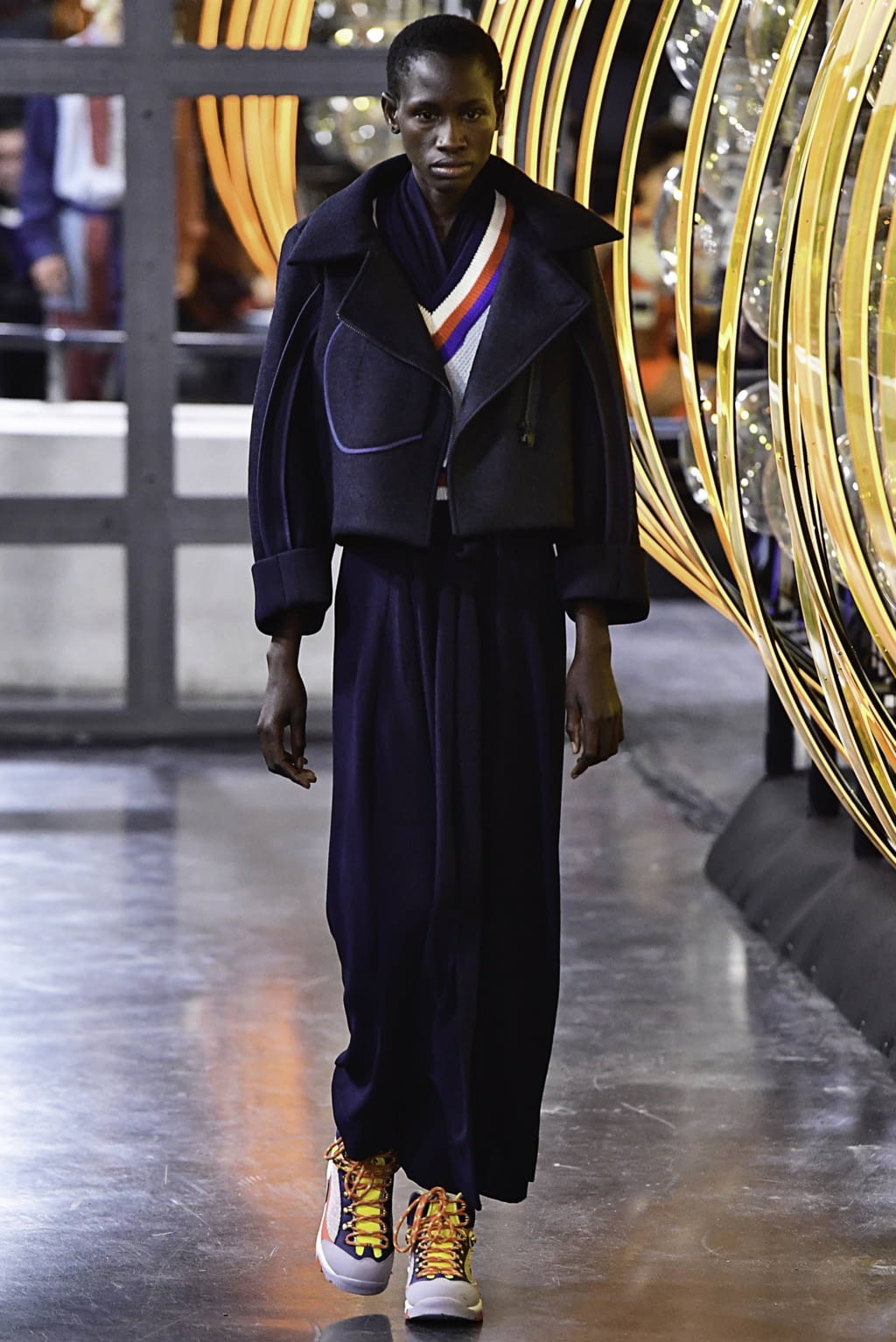 Fashion Week Paris Fall/Winter 2019 look 10 de la collection Henrik Vibskov menswear