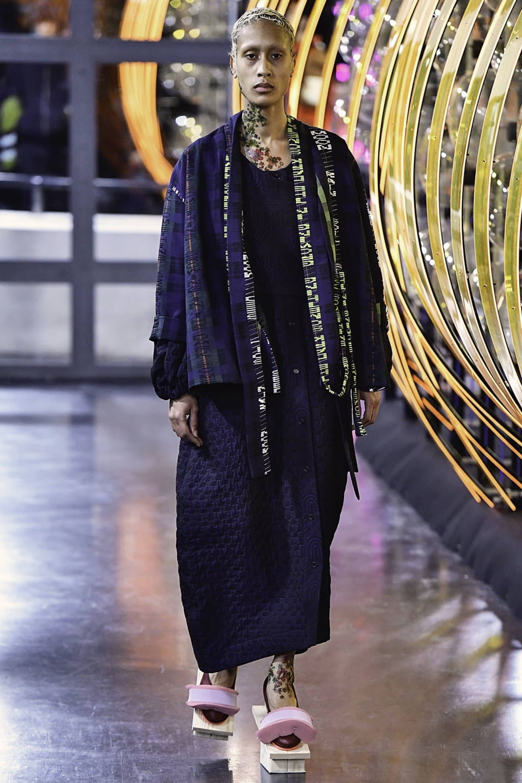 Fashion Week Paris Fall/Winter 2019 look 29 de la collection Henrik Vibskov menswear