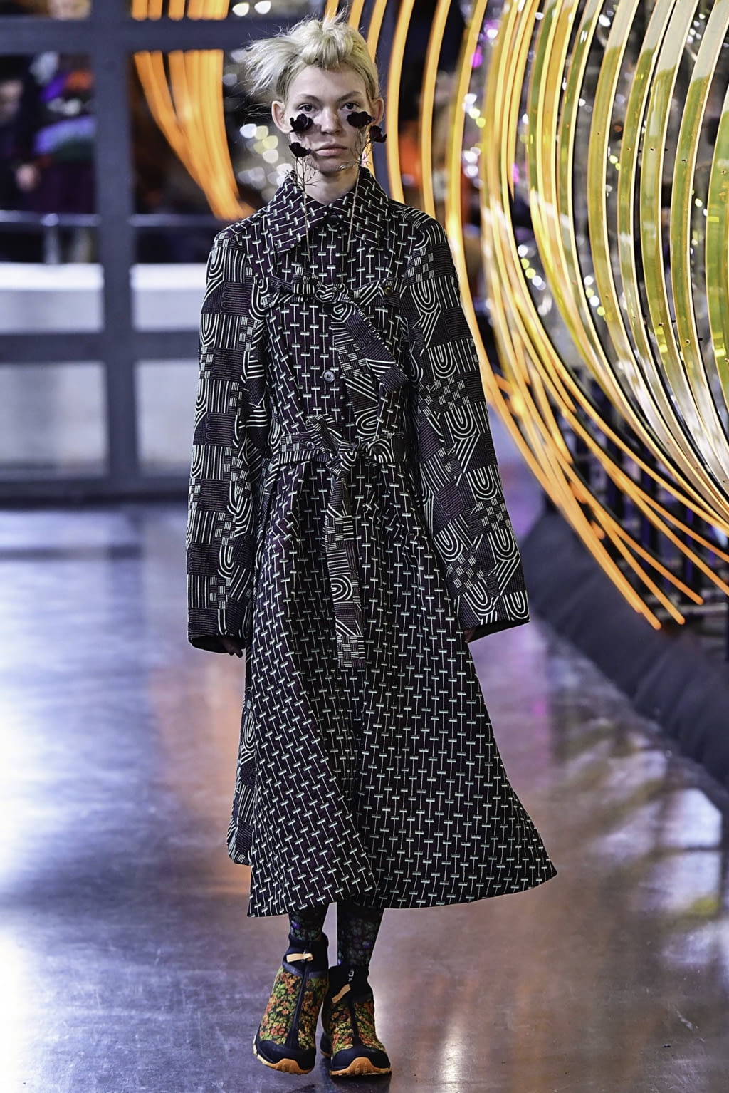 Fashion Week Paris Fall/Winter 2019 look 38 de la collection Henrik Vibskov menswear