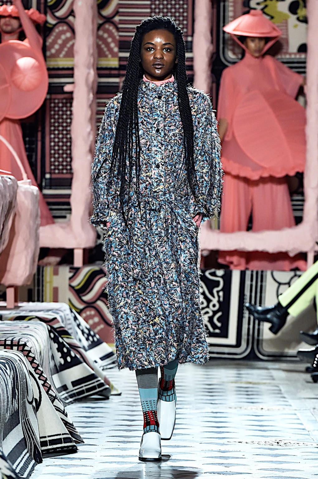 Fashion Week Paris Fall/Winter 2020 look 29 from the Henrik Vibskov collection menswear