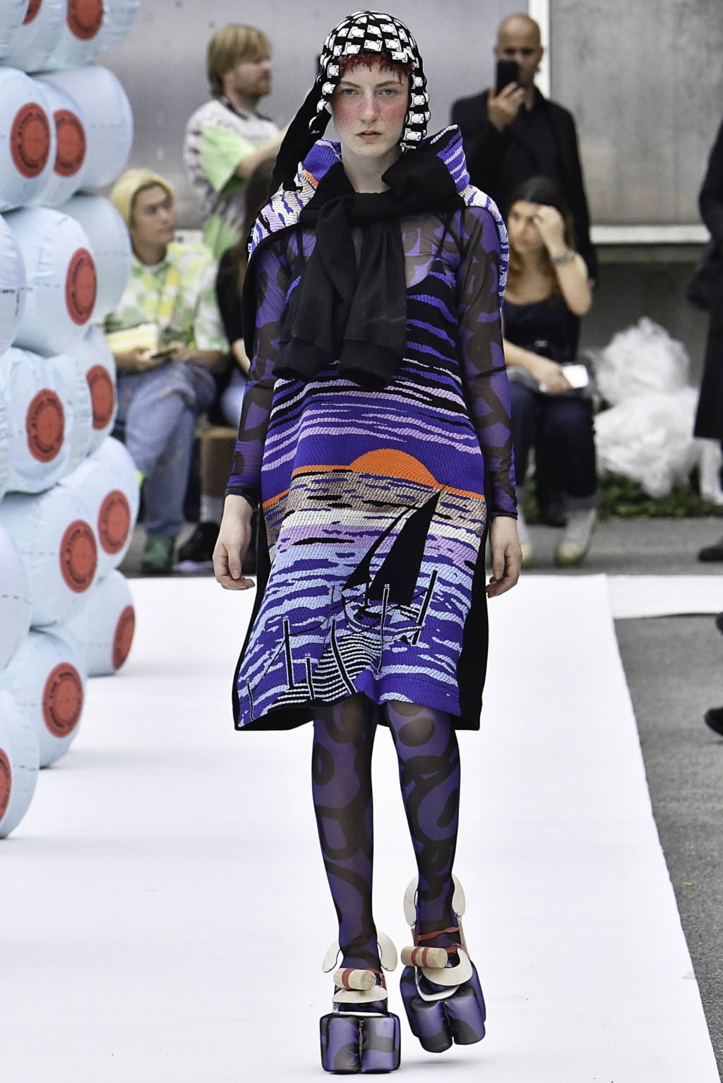 Fashion Week Paris Spring/Summer 2020 look 34 de la collection Henrik Vibskov menswear
