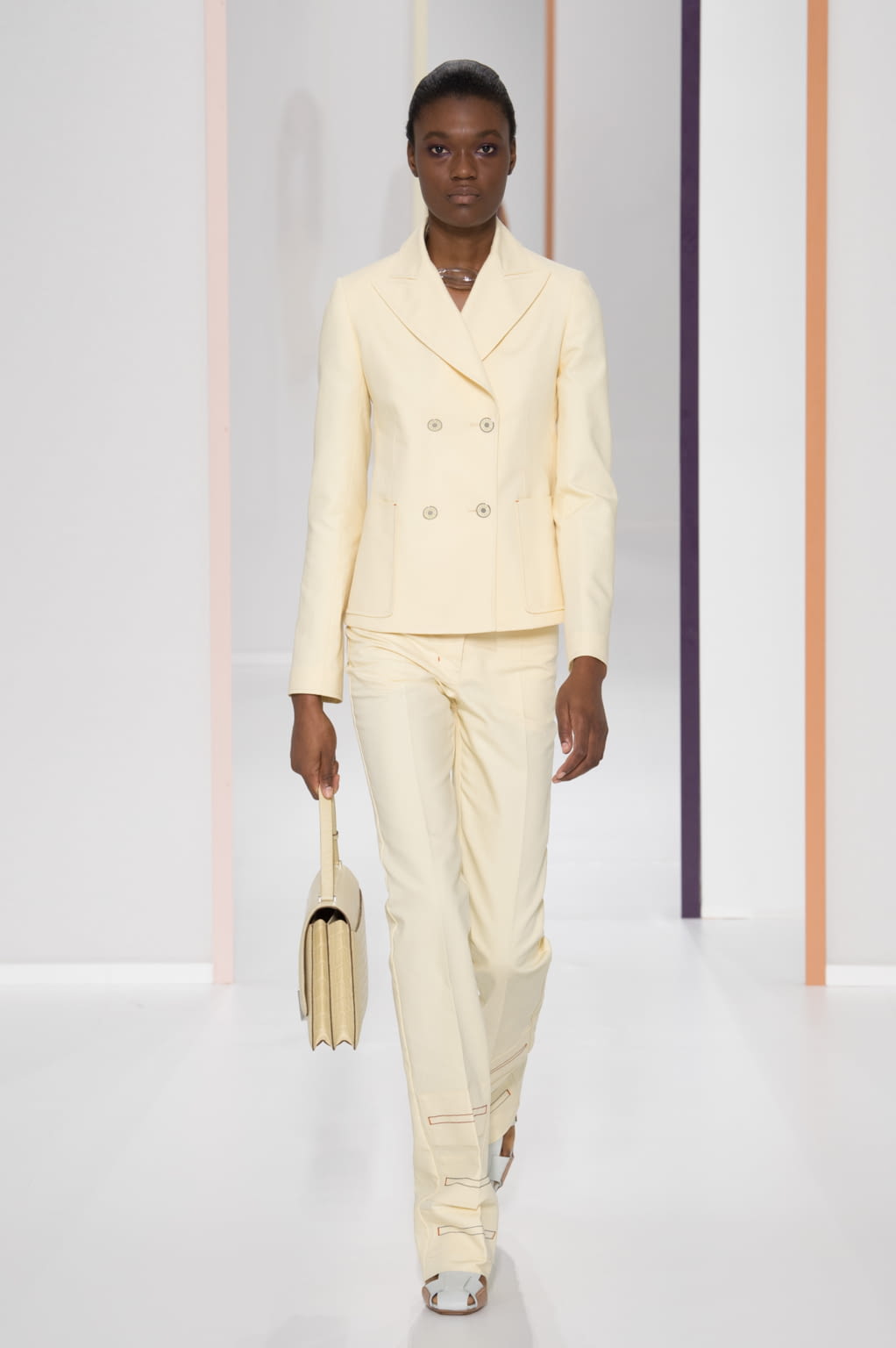 Fashion Week Paris Spring/Summer 2018 look 3 from the Hermès collection 女装