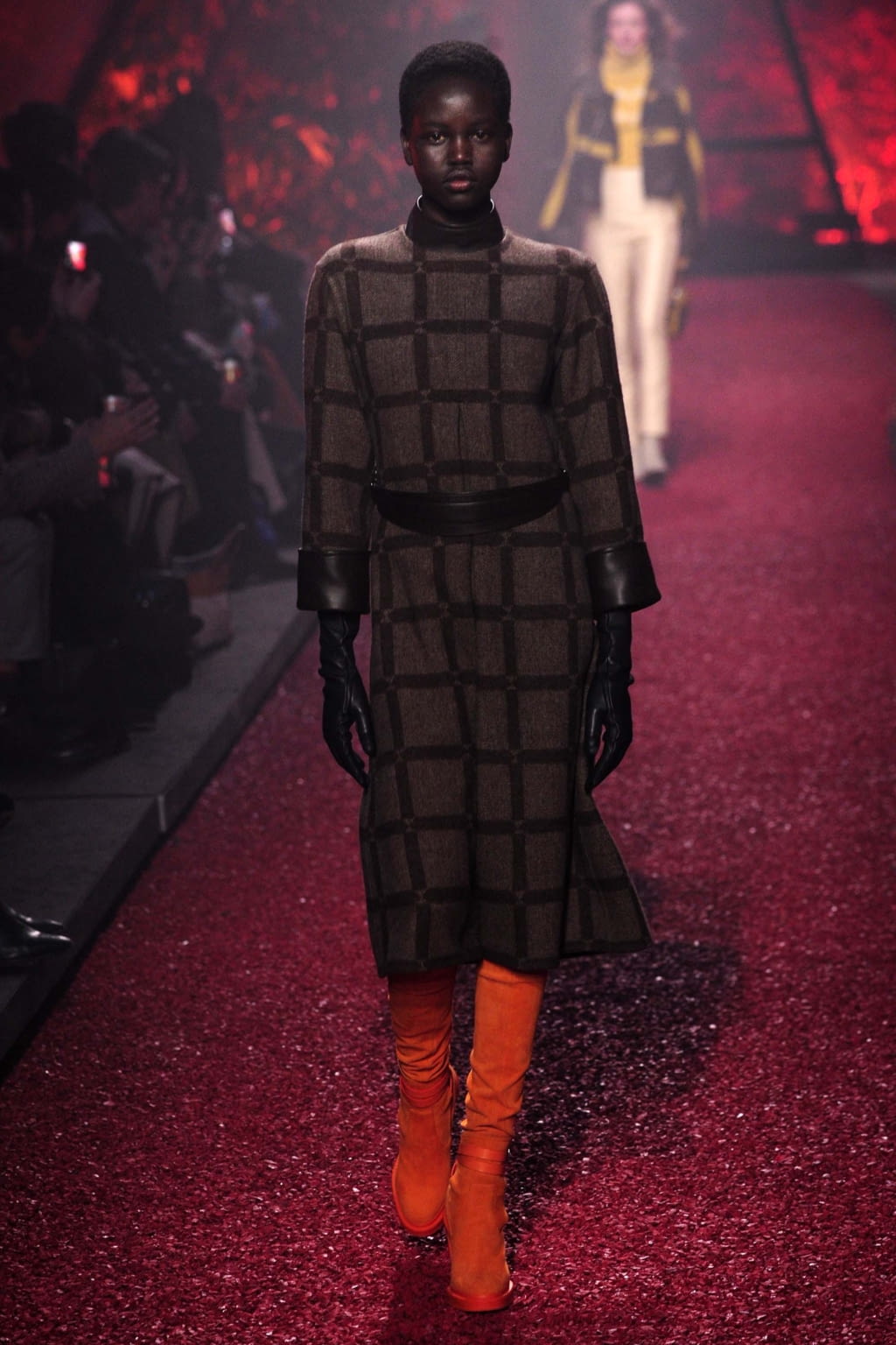 Fashion Week Paris Fall/Winter 2018 look 13 from the Hermès collection womenswear