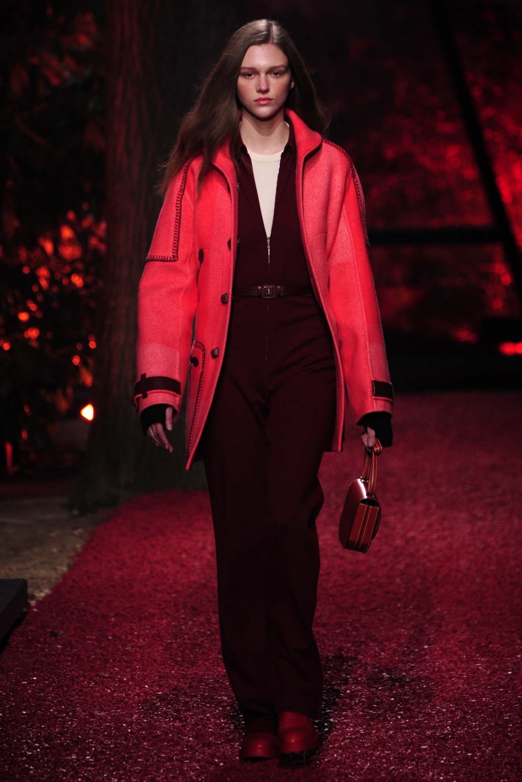 Fashion Week Paris Fall/Winter 2018 look 29 from the Hermès collection womenswear