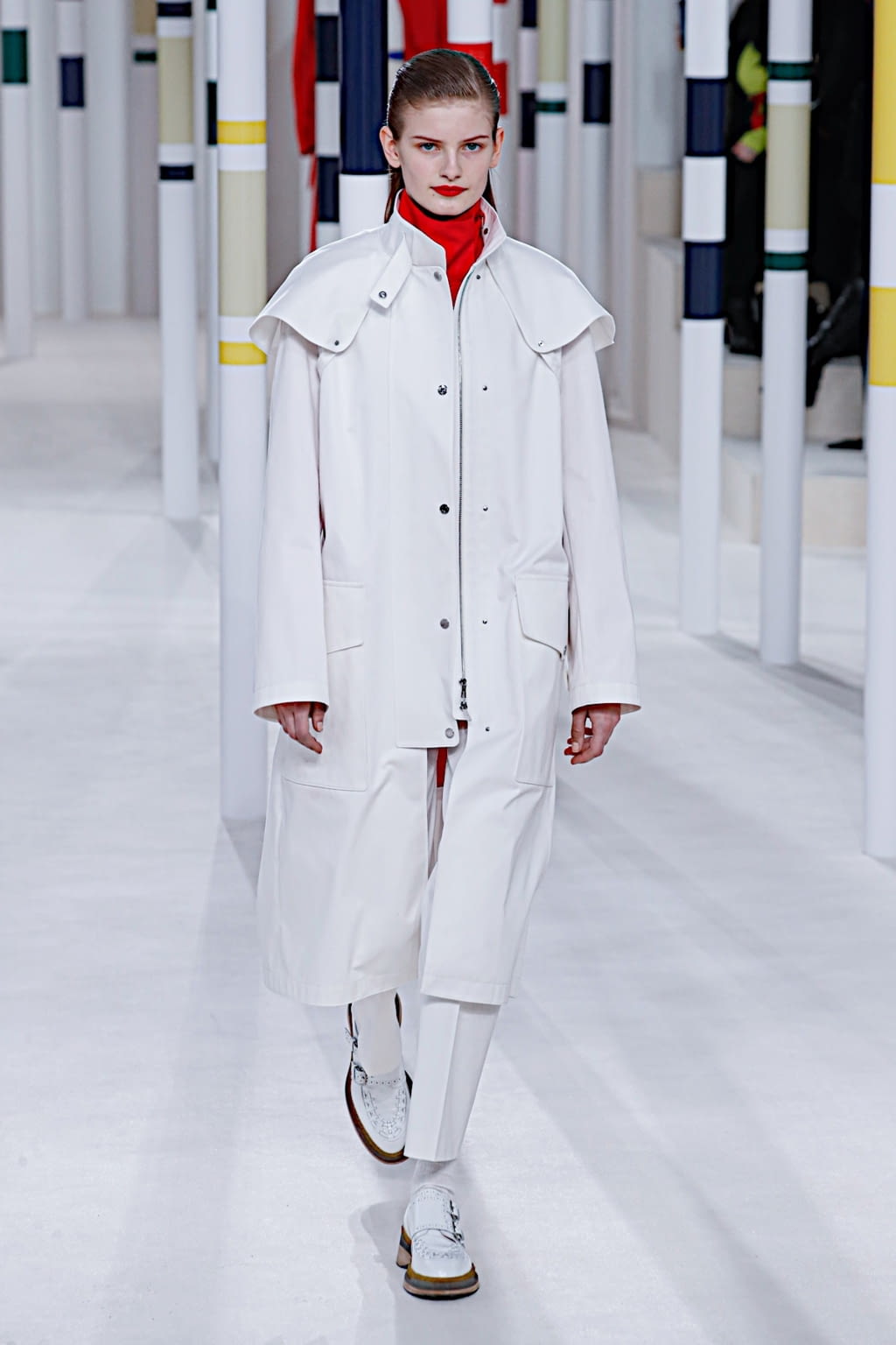Fashion Week Paris Fall/Winter 2020 look 1 de la collection Hermès womenswear