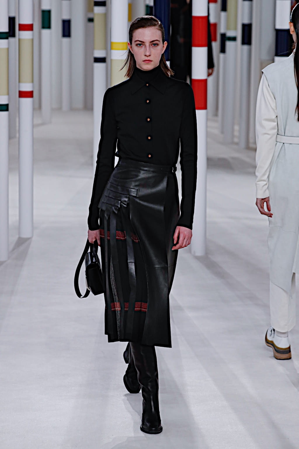 Fashion Week Paris Fall/Winter 2020 look 23 from the Hermès collection 女装