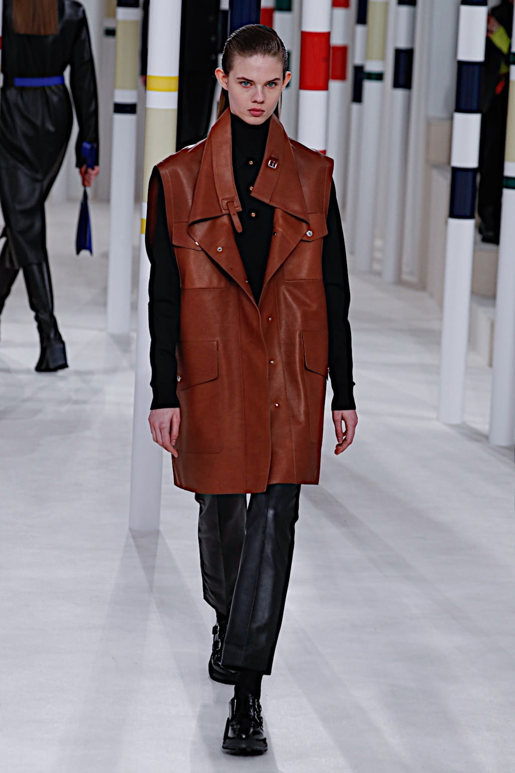 Fashion Week Paris Fall/Winter 2020 look 26 from the Hermès collection 女装