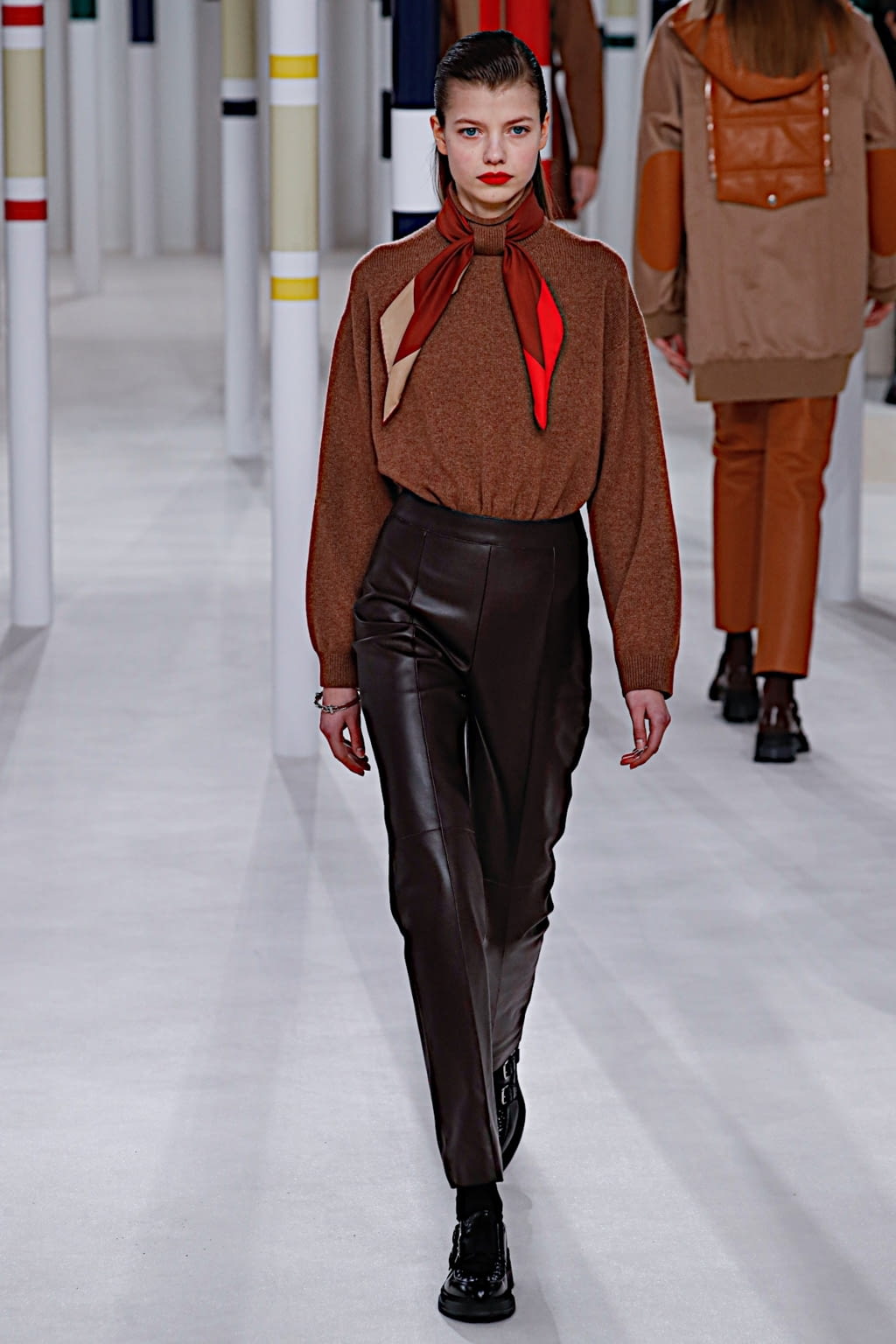 Fashion Week Paris Fall/Winter 2020 look 43 from the Hermès collection womenswear