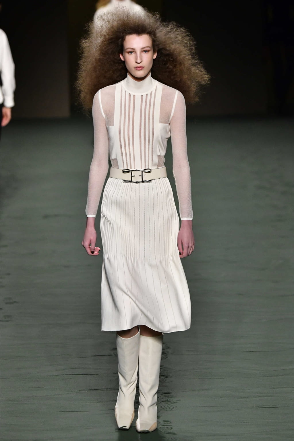 Fashion Week Paris Fall/Winter 2022 look 21 de la collection Hermès womenswear