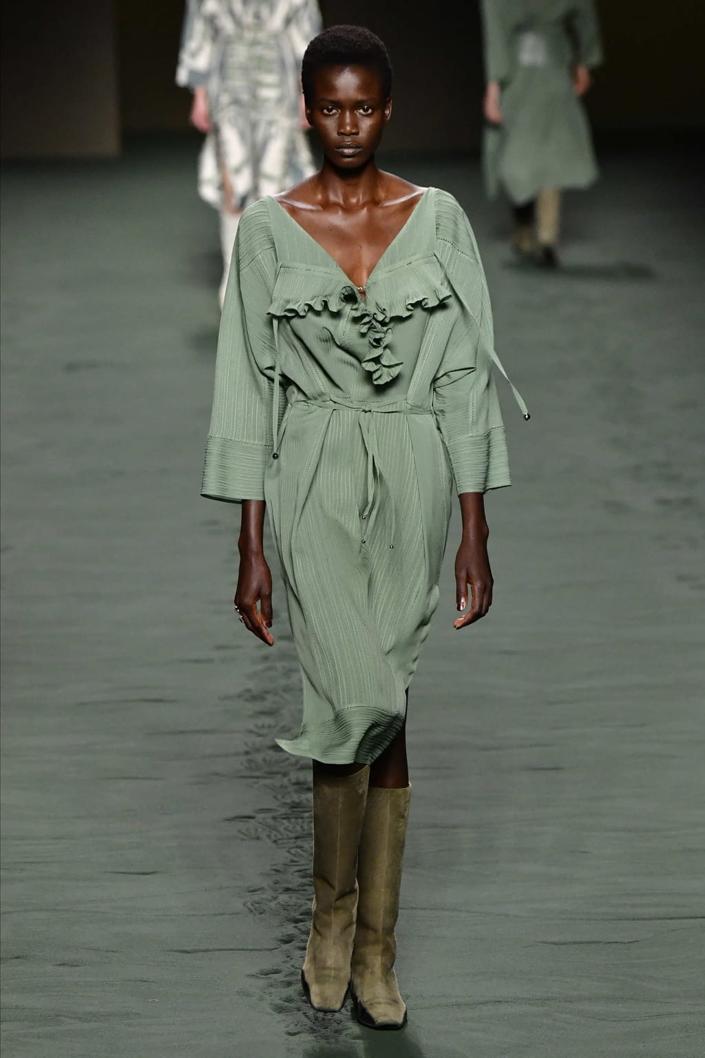 Fashion Week Paris Fall/Winter 2022 look 26 de la collection Hermès womenswear