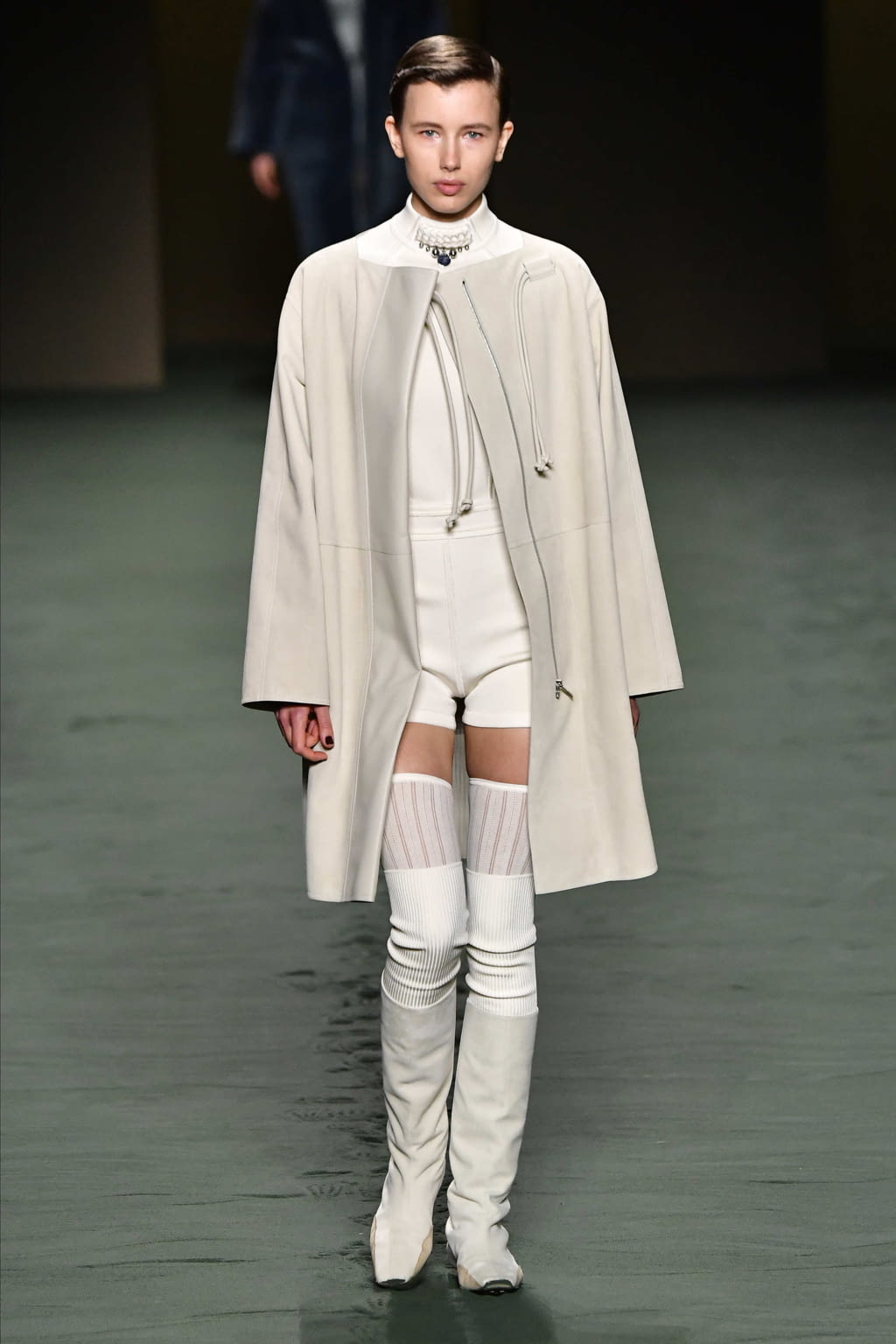 Fashion Week Paris Fall/Winter 2022 look 29 from the Hermès collection 女装