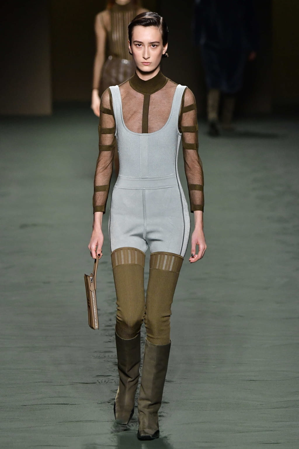 Fashion Week Paris Fall/Winter 2022 look 33 from the Hermès collection 女装