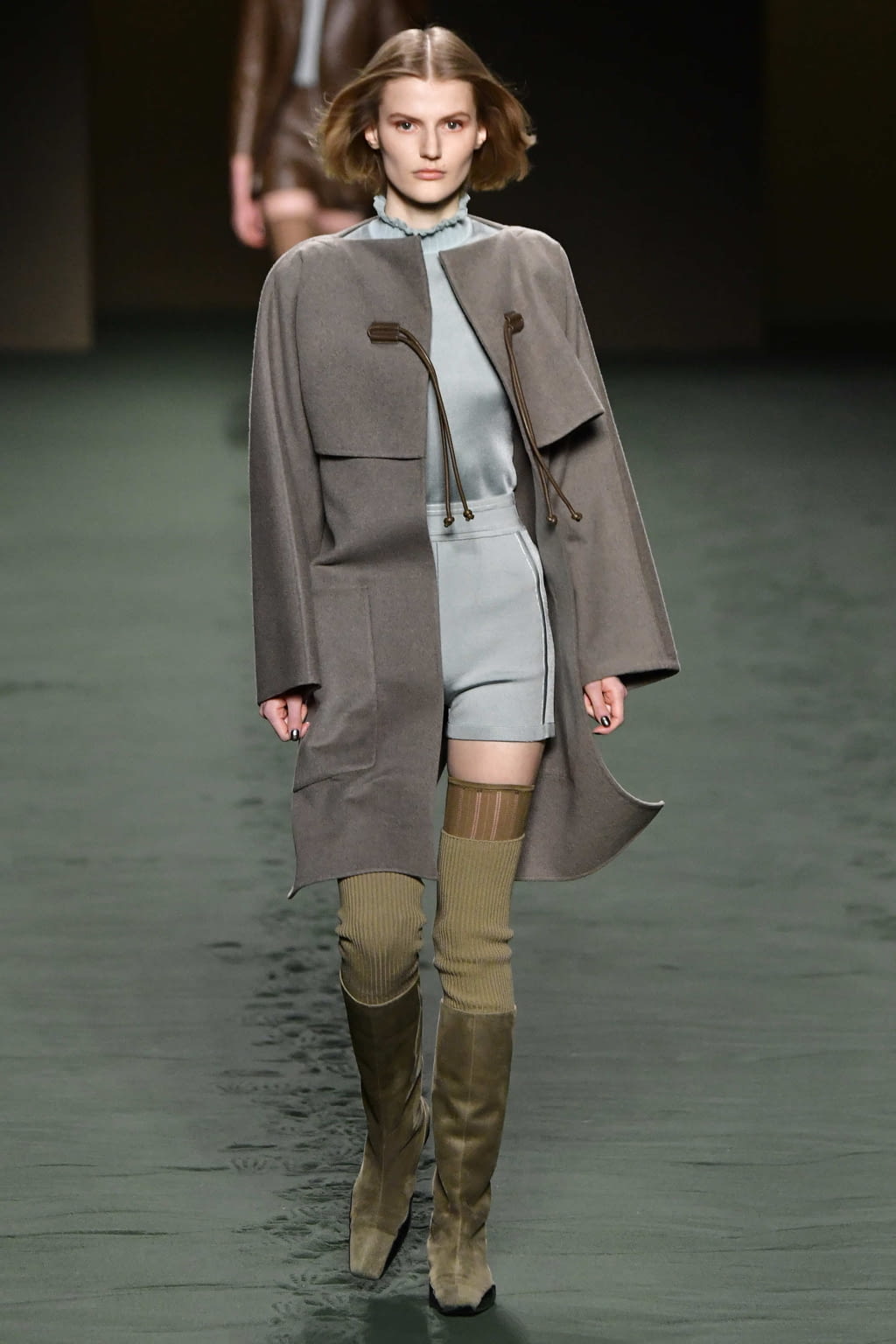 Fashion Week Paris Fall/Winter 2022 look 35 from the Hermès collection womenswear