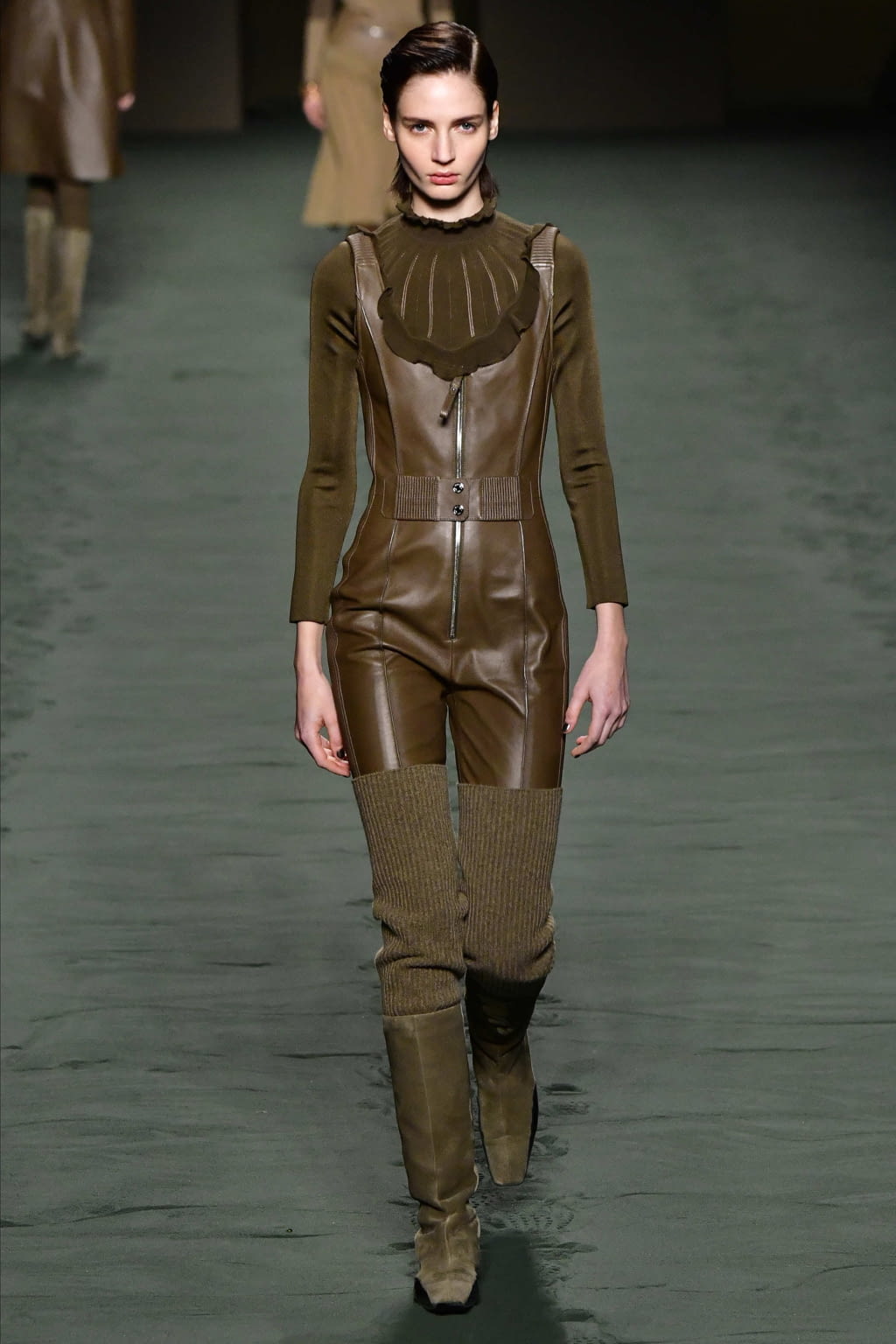Fashion Week Paris Fall/Winter 2022 look 39 from the Hermès collection womenswear