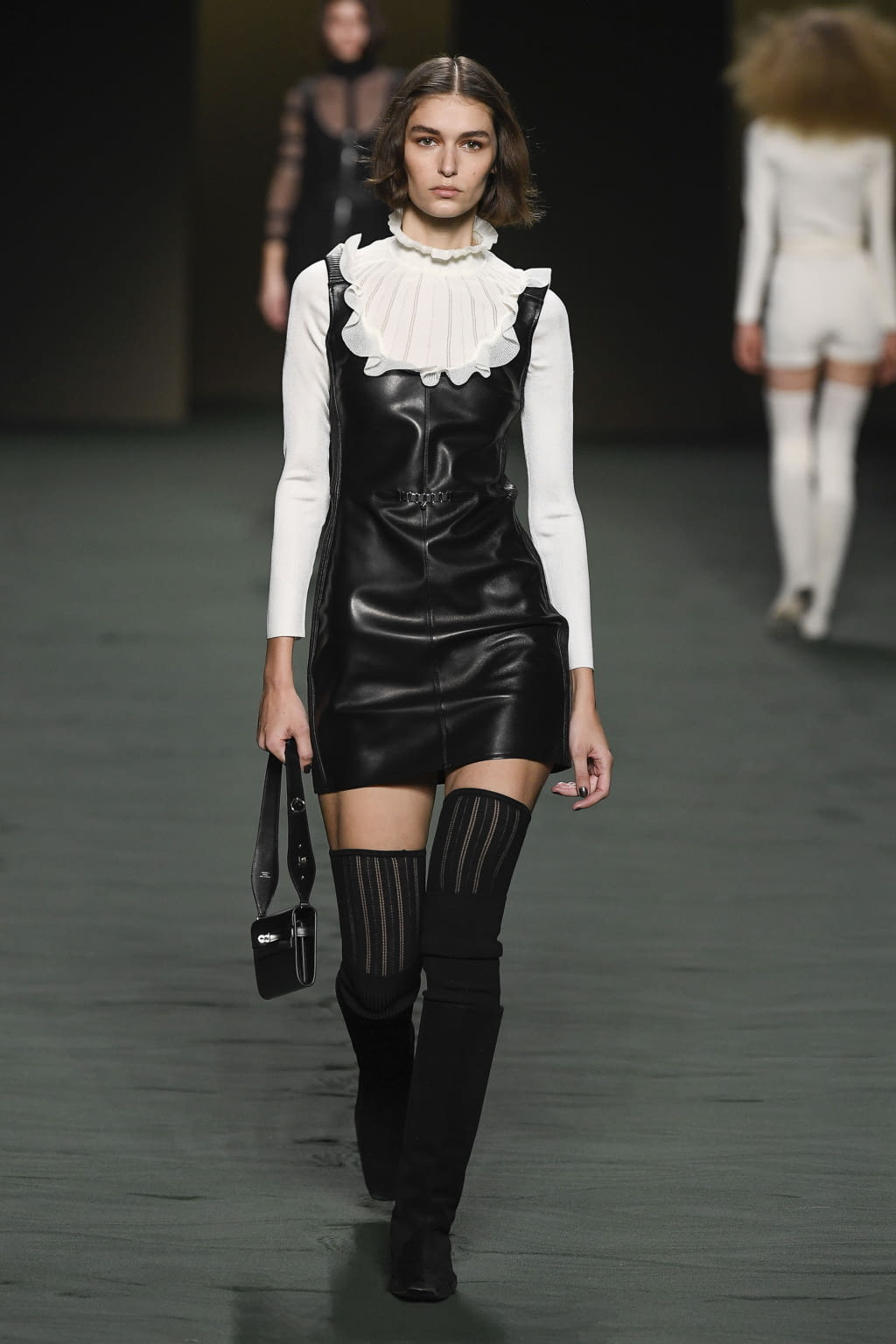 Fashion Week Paris Fall/Winter 2022 look 8 from the Hermès collection 女装