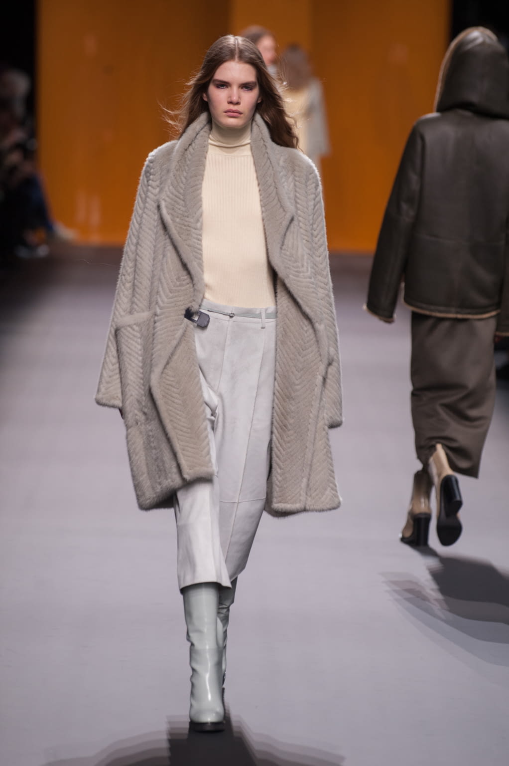 Fashion Week Paris Fall/Winter 2016 look 12 de la collection Hermès womenswear