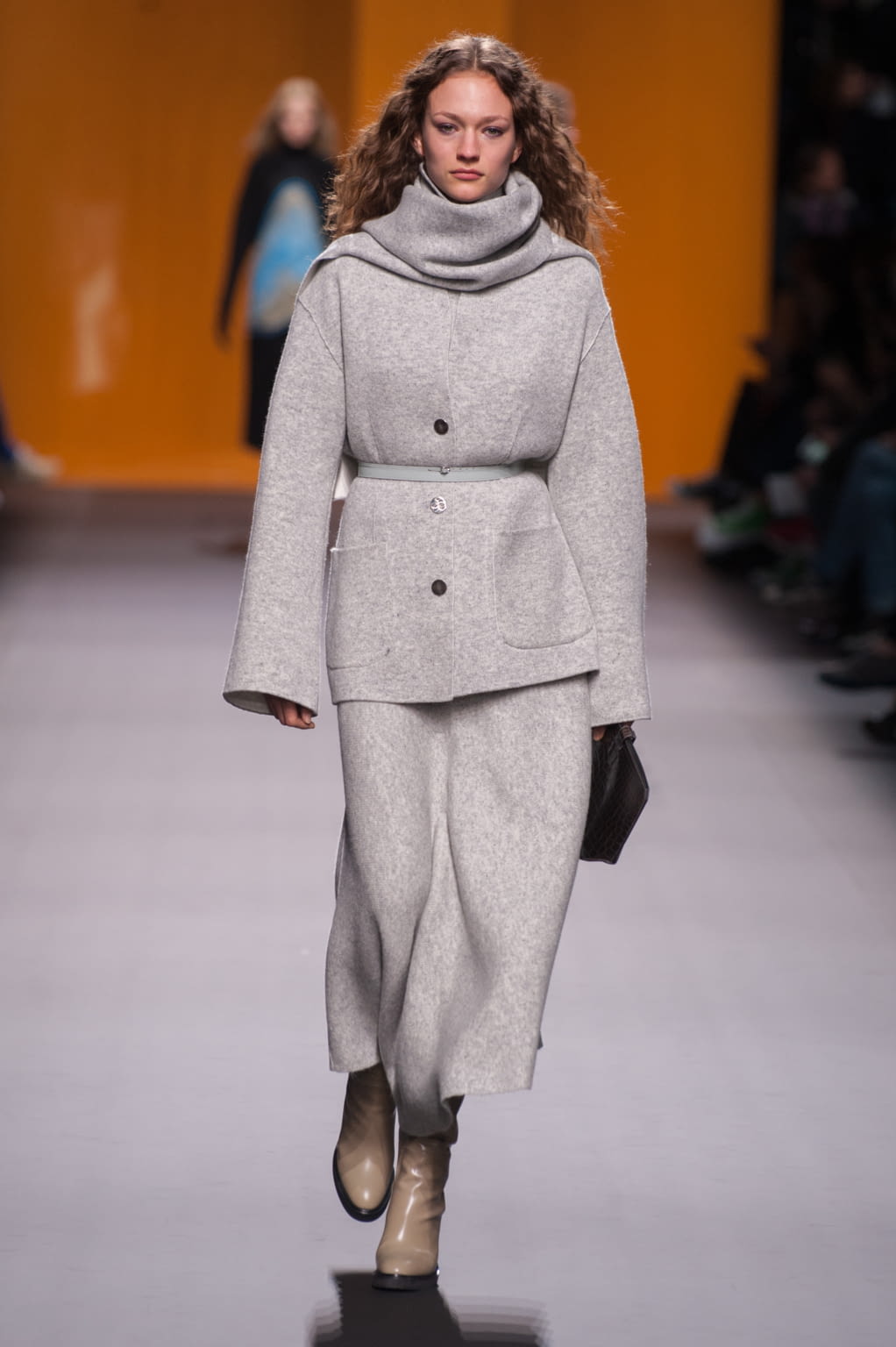 Fashion Week Paris Fall/Winter 2016 look 15 from the Hermès collection womenswear