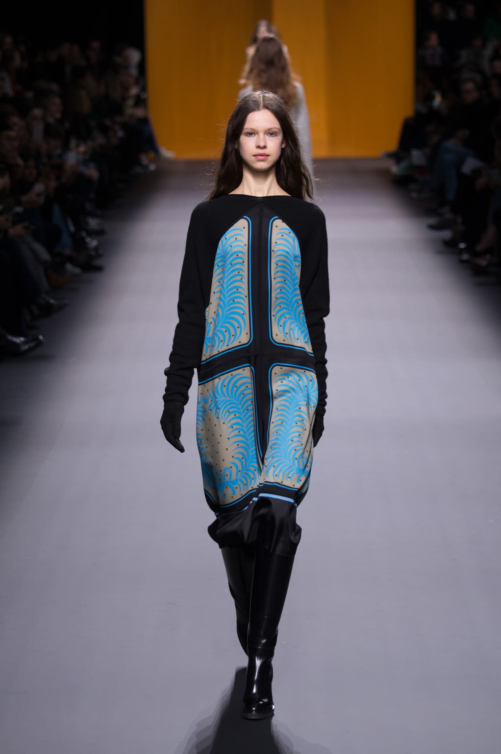 Fashion Week Paris Fall/Winter 2016 look 18 from the Hermès collection womenswear
