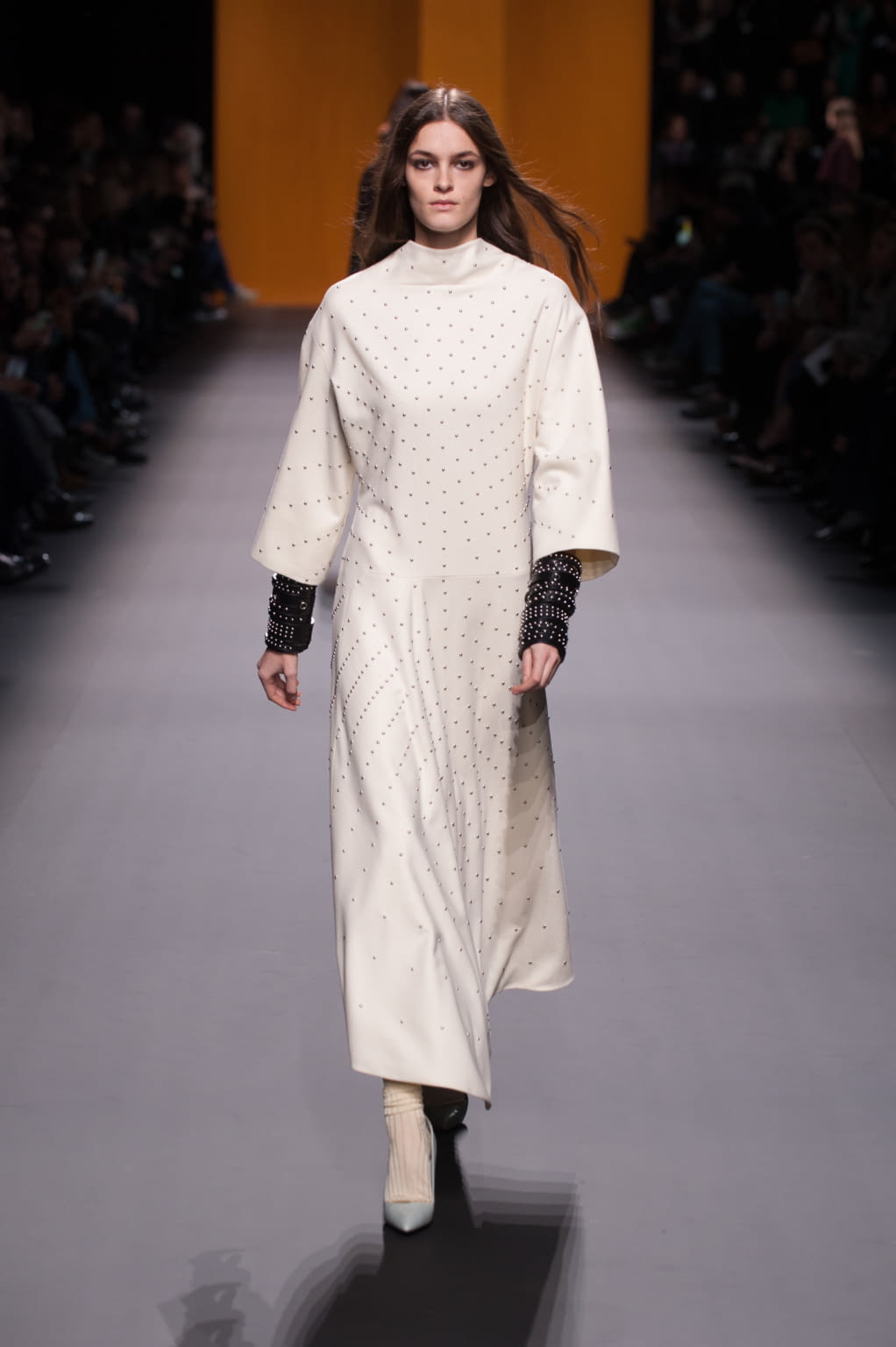 Fashion Week Paris Fall/Winter 2016 look 36 from the Hermès collection 女装