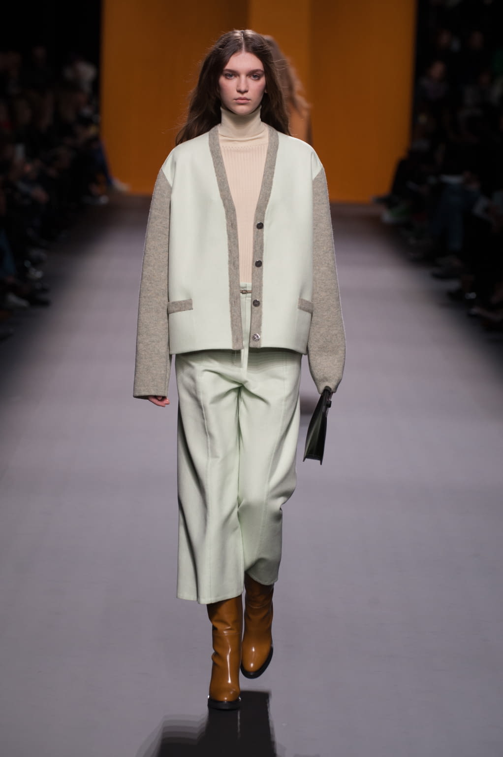 Fashion Week Paris Fall/Winter 2016 look 7 from the Hermès collection womenswear