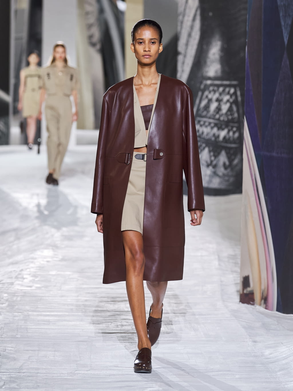 Fashion Week Paris Spring/Summer 2021 look 27 from the Hermès collection womenswear