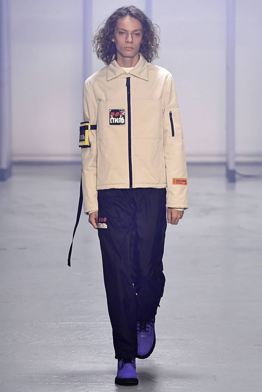 Fashion Week Paris Fall/Winter 2019 look 10 from the Heron Preston collection 男装