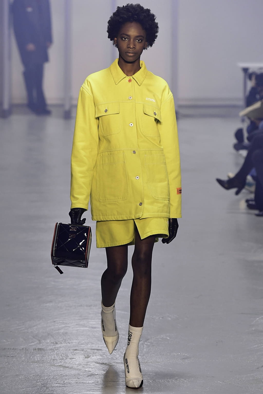 Fashion Week Paris Fall/Winter 2019 look 18 from the Heron Preston collection 男装