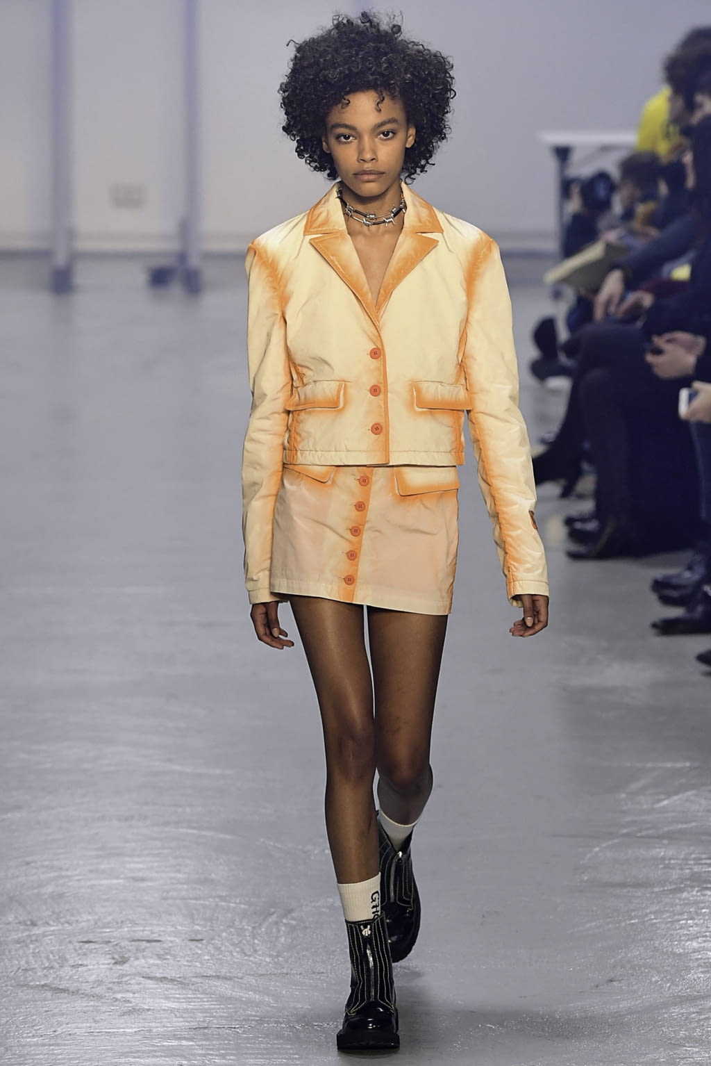 Fashion Week Paris Fall/Winter 2019 look 28 from the Heron Preston collection 男装