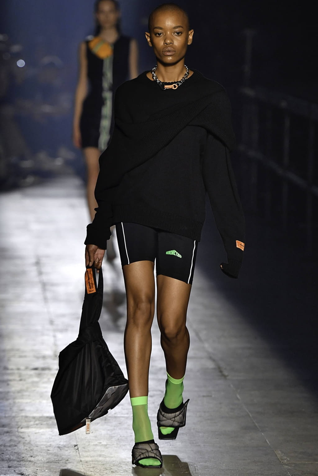 Fashion Week Paris Spring/Summer 2020 look 14 de la collection Heron Preston menswear